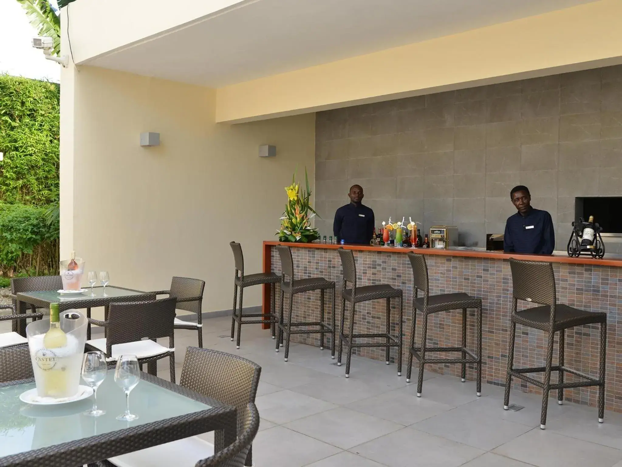 Lounge or bar in Hôtel Le Cristal Lounge or bar in Hôtel Le Cristal