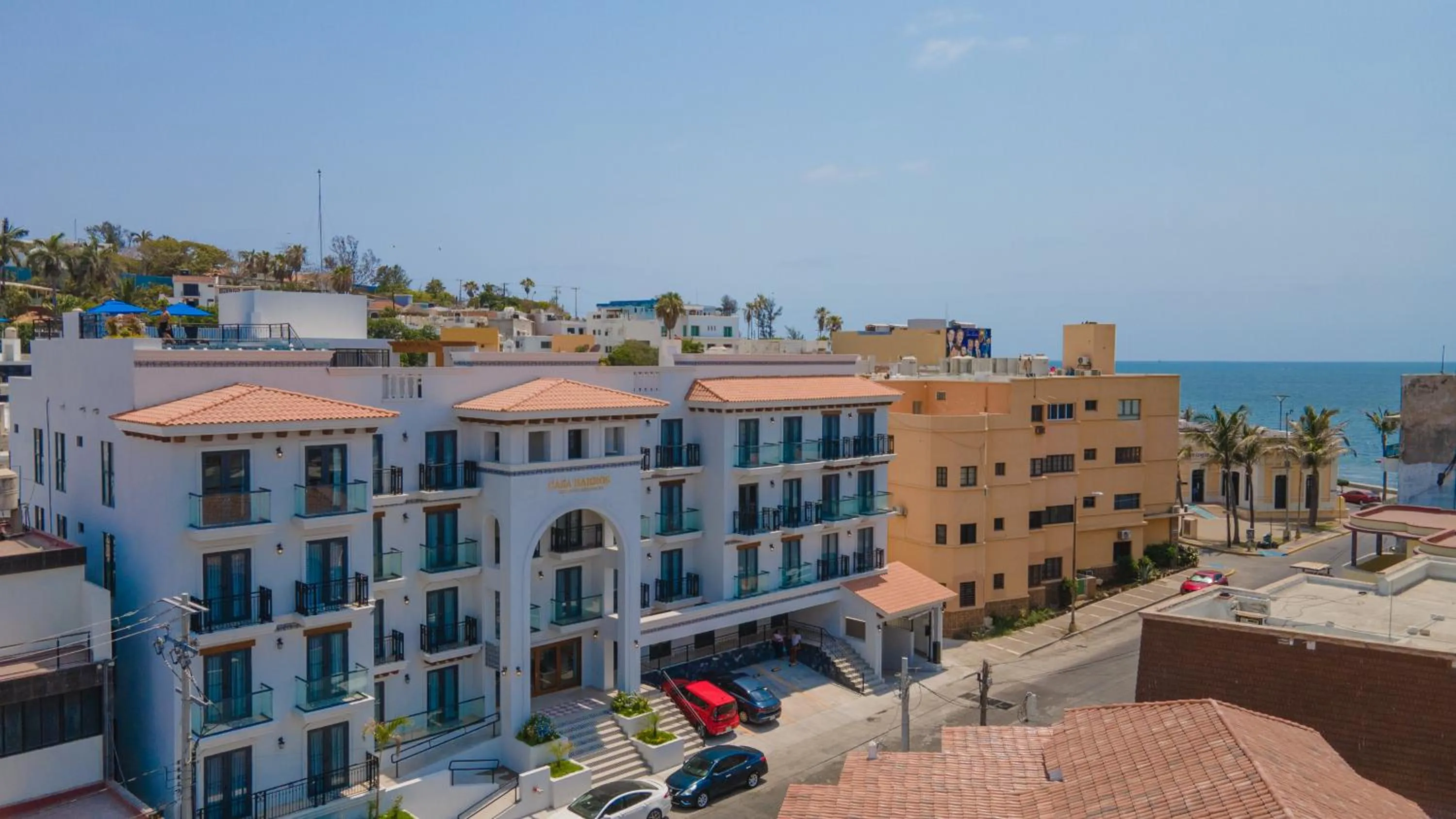 Property building in Casa Barros Vacation Condos