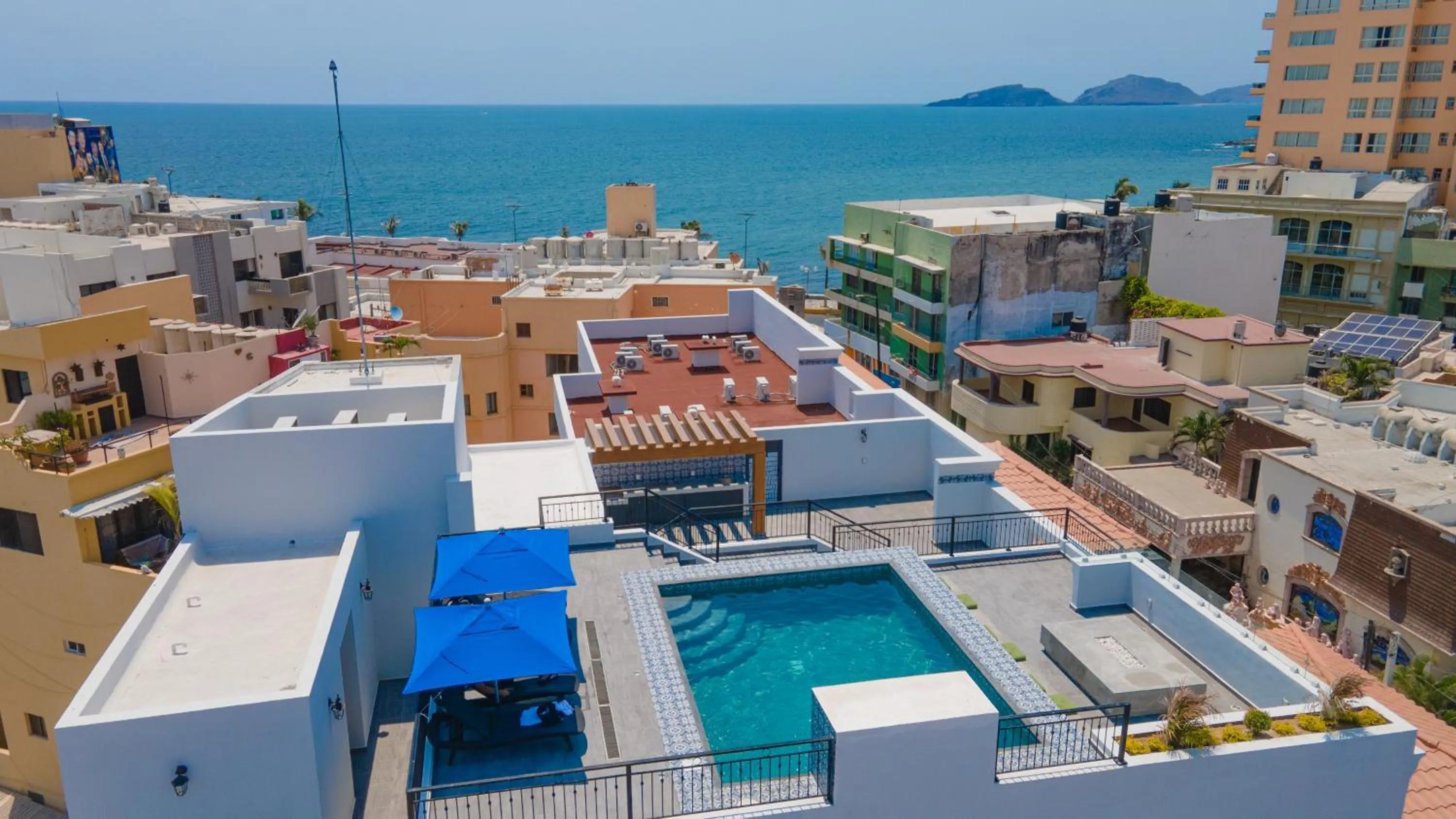 Property building in Casa Barros Vacation Condos