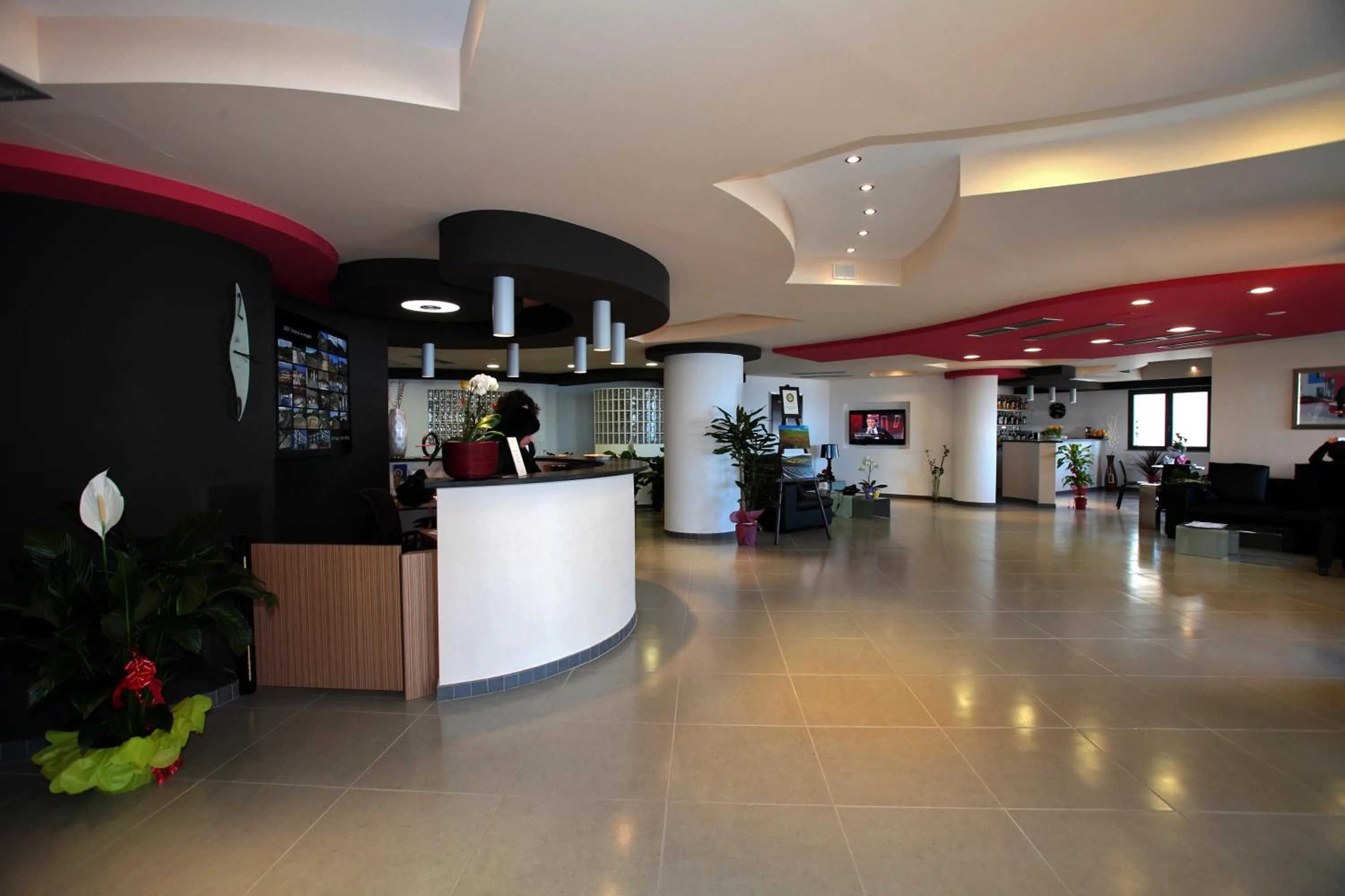 Lobby or reception in Tus'Hotel