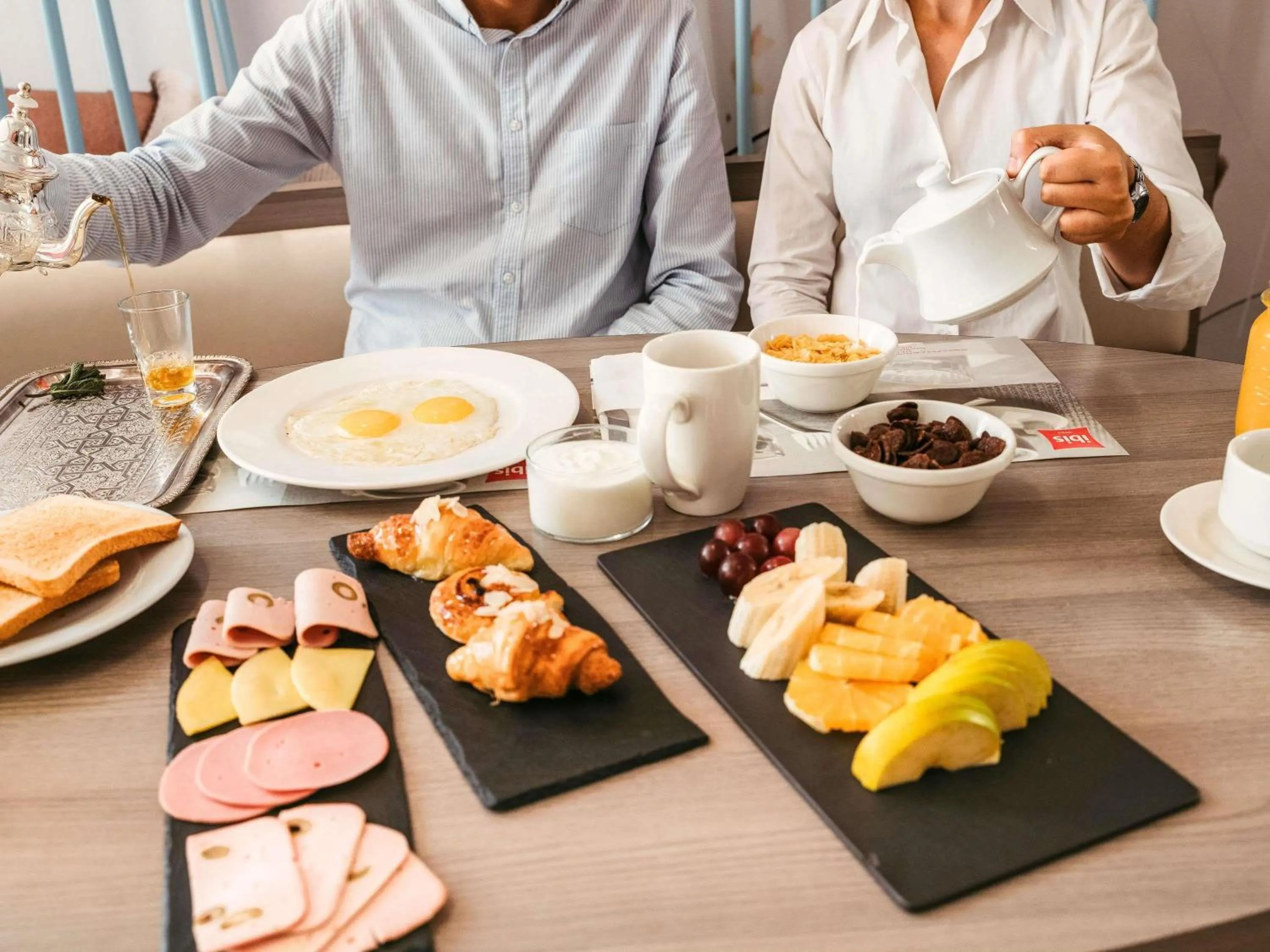 Breakfast in Ibis Casanearshore