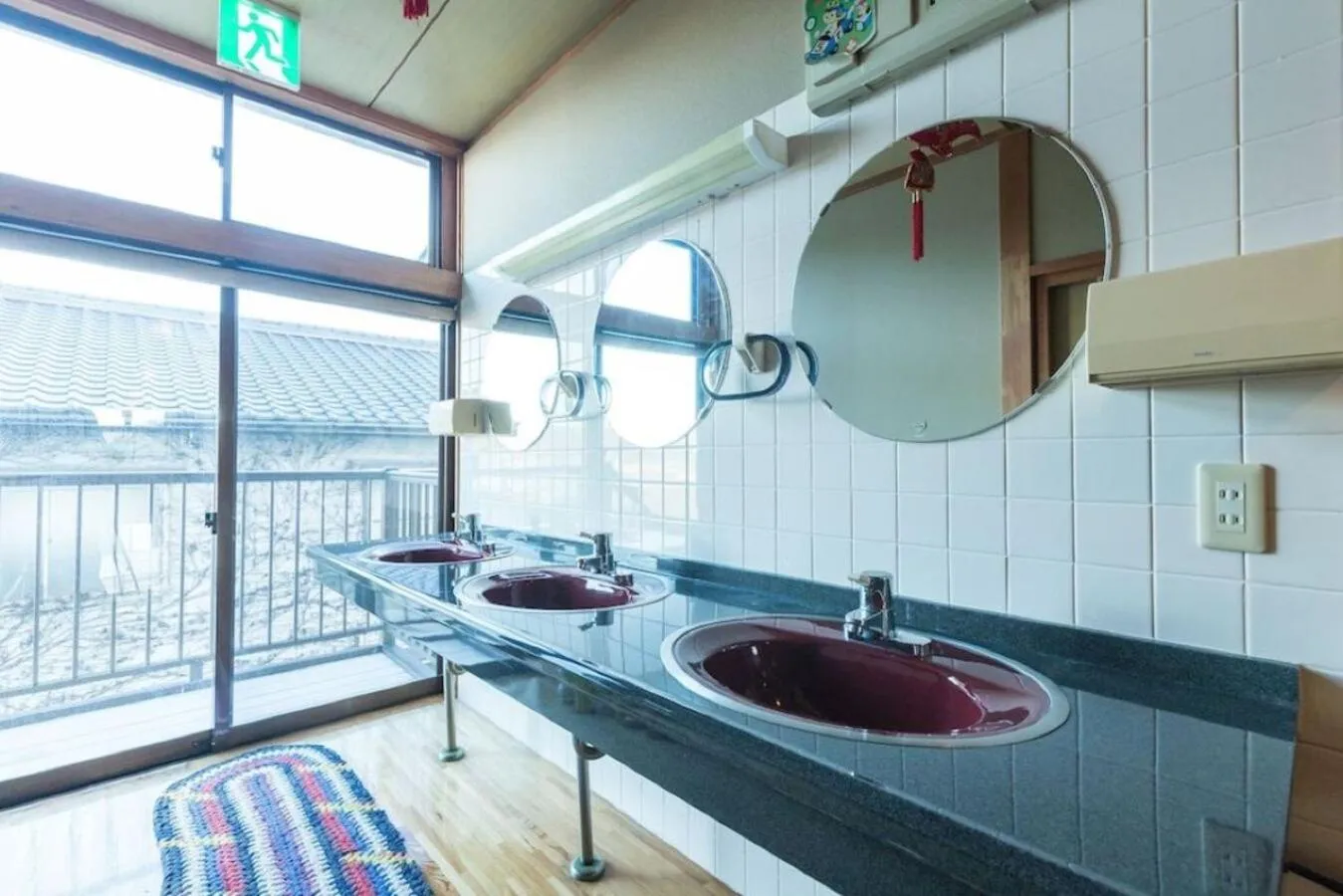 Area and facilities in Sado Ryosou Minato