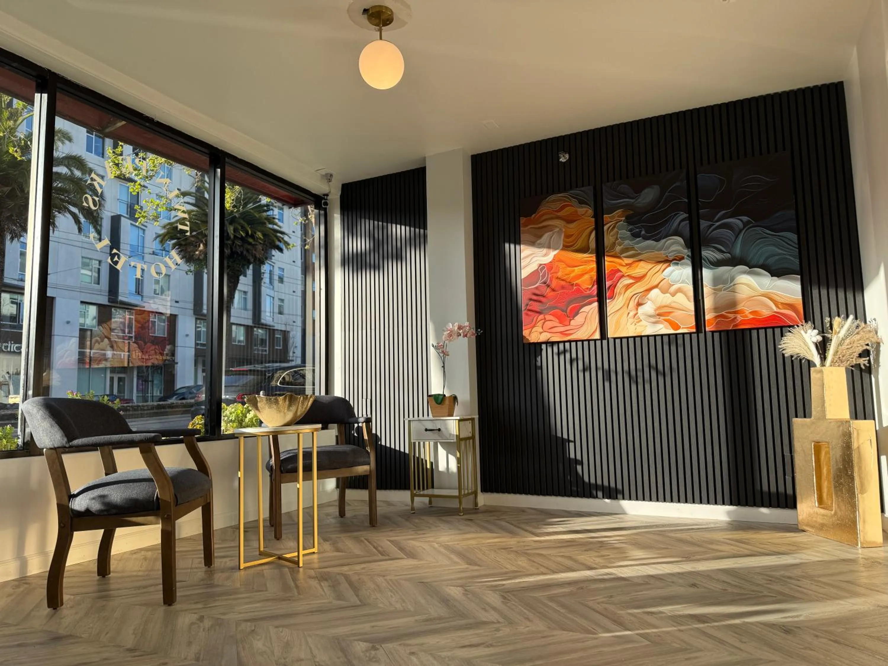 Property building in Twin Peaks Hotel