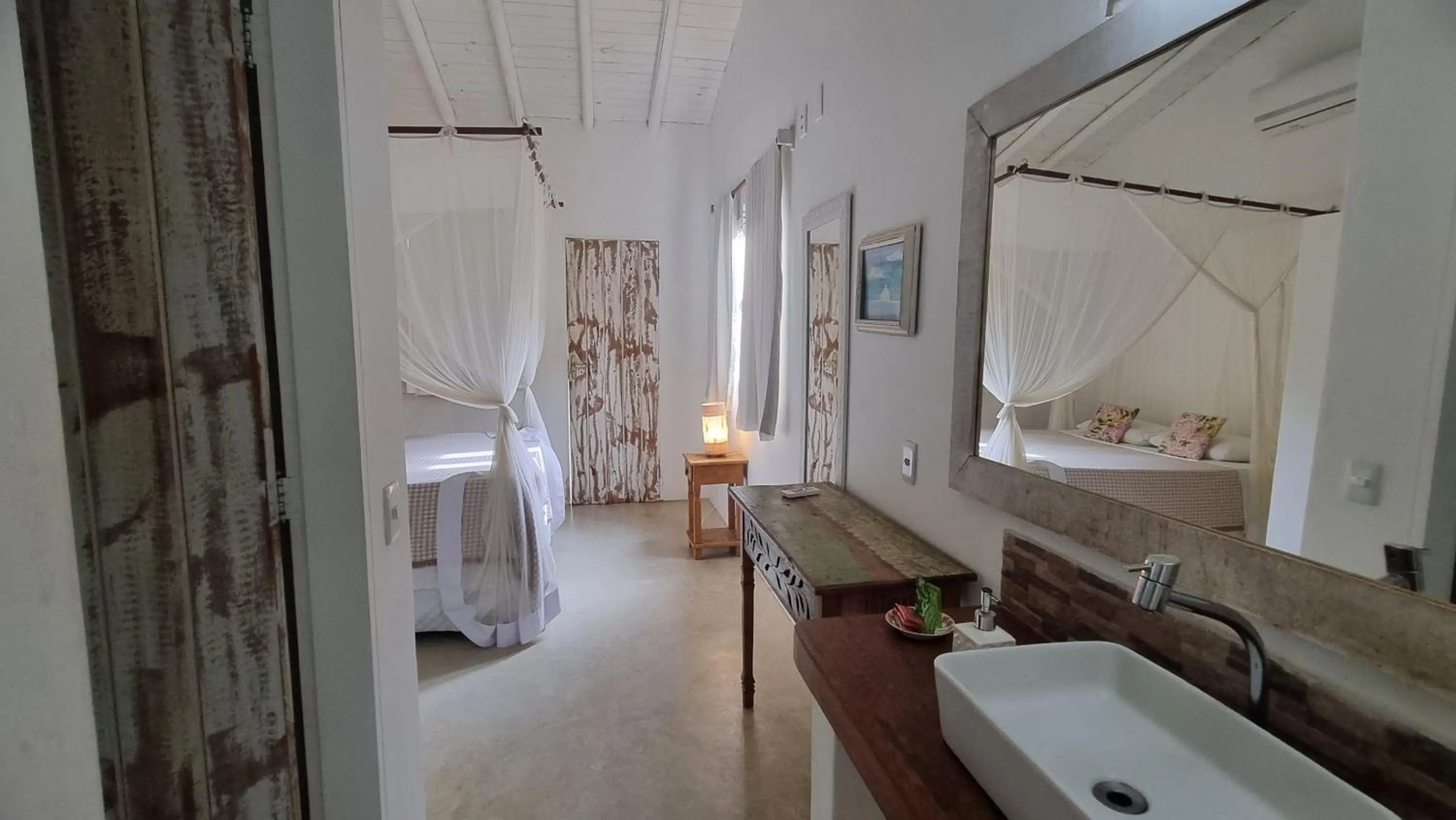 Bathroom, Bed in Vila Pitanga Trancoso