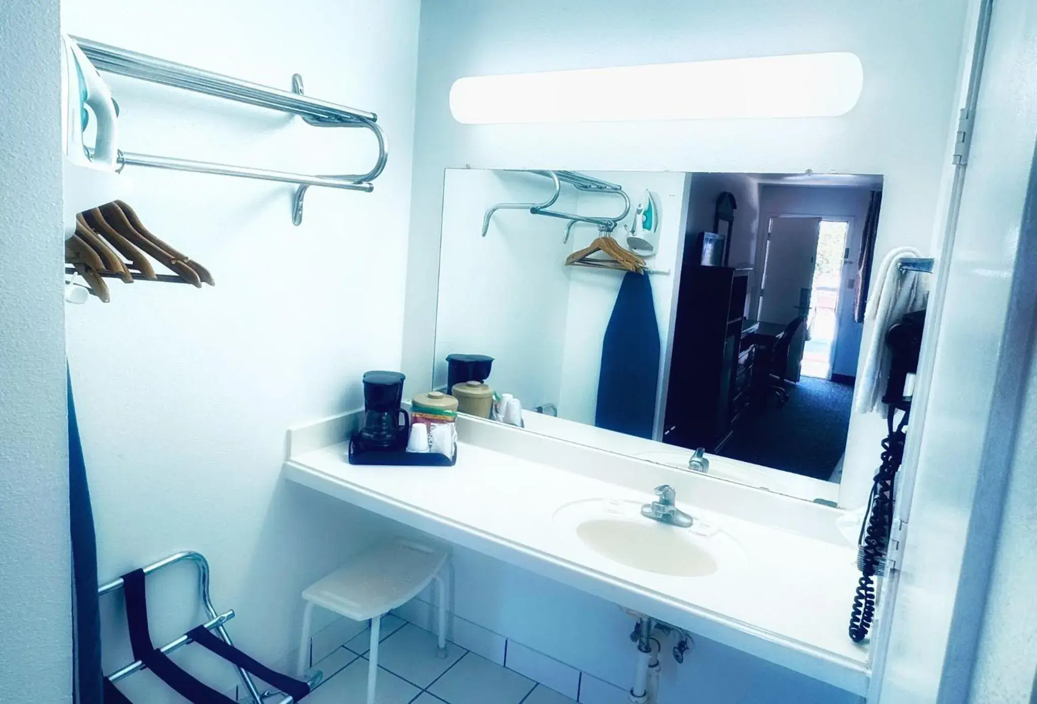 Queen Room with Two Queen Beds - Smoking in Shiloh Inn Lamesa Queen Room with Two Queen Beds - Smoking in Shiloh Inn Lamesa