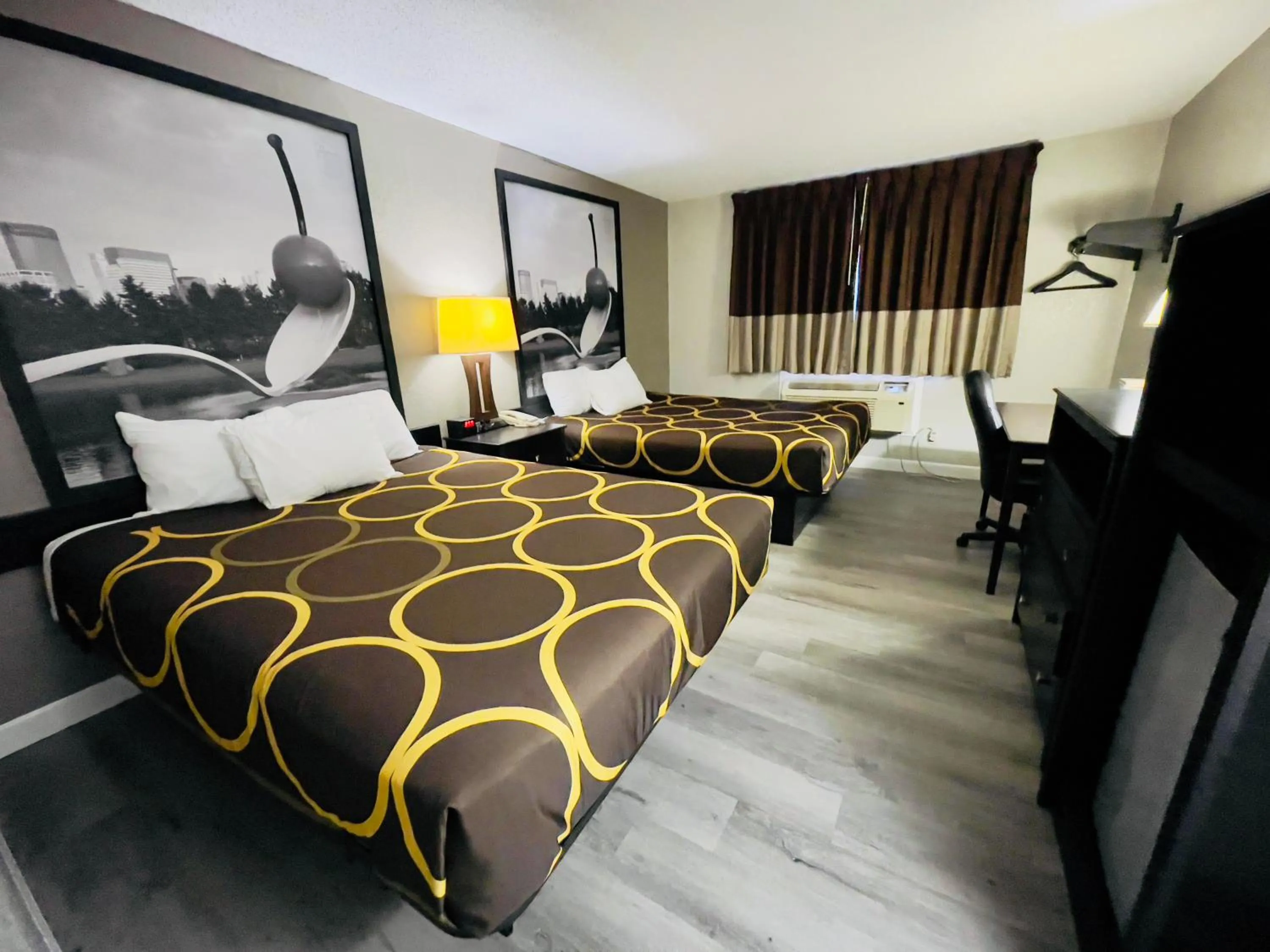 Bed in Super 8 by Wyndham Shakopee