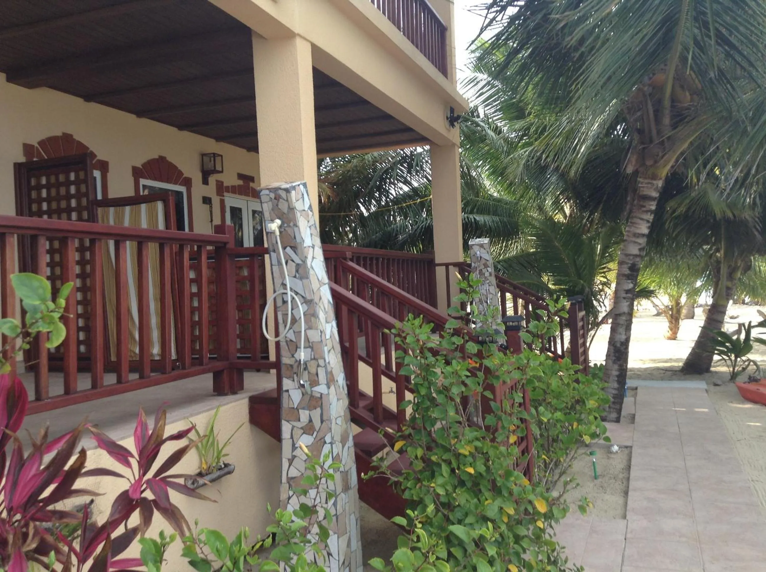 Facade/entrance in Belizean Nirvana