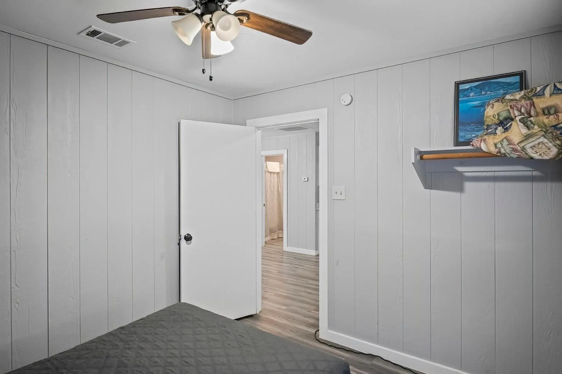 Axtons Bass City Lake Front Resort