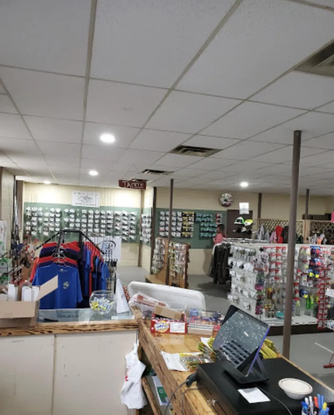 Axtons Bass City Lake Front Resort