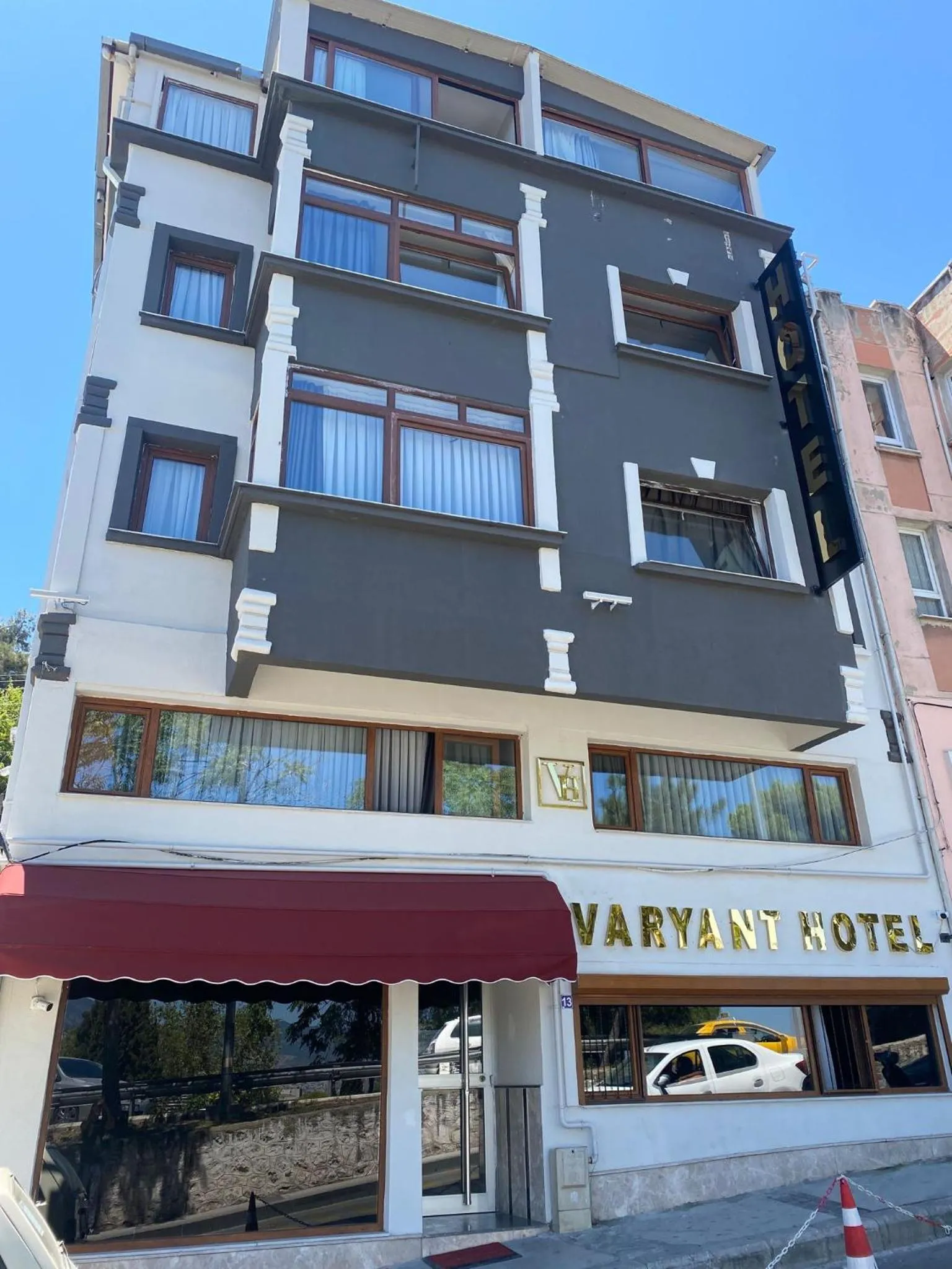 Property building in Varyant Hotel