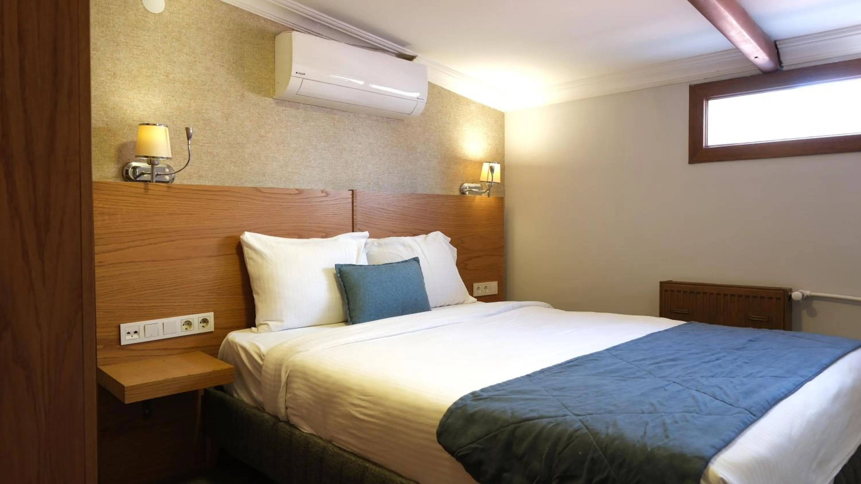 Bed in Varyant Hotel