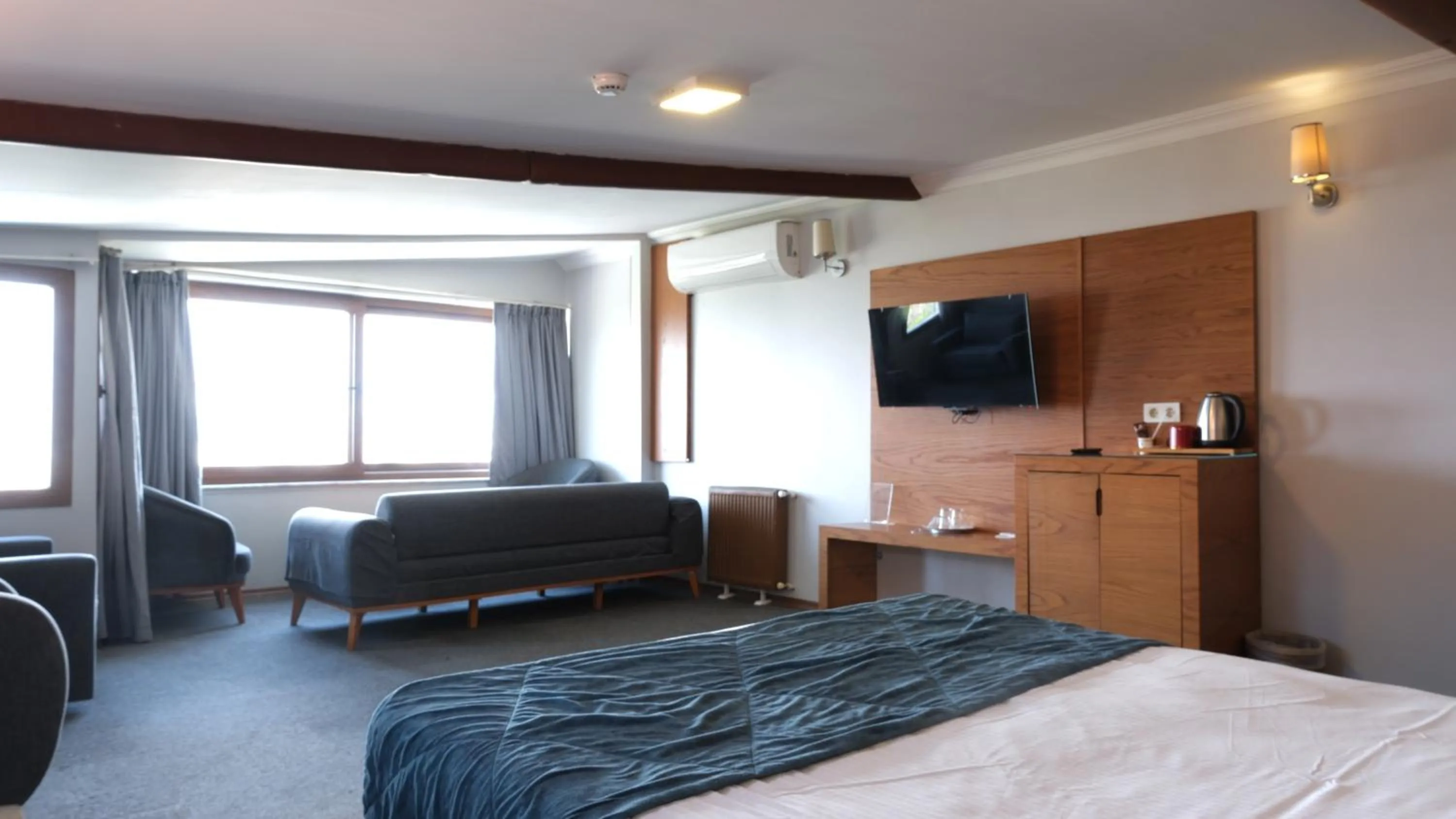 Bed in Varyant Hotel