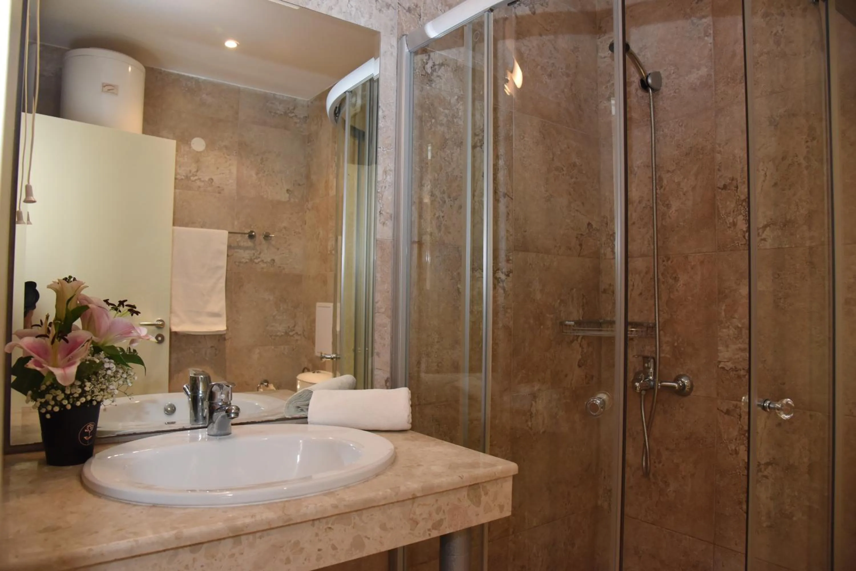 Bathroom in Hotel Paradise Garden