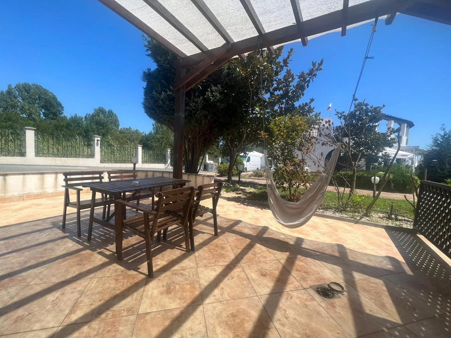 Patio in Hotel Paradise Garden