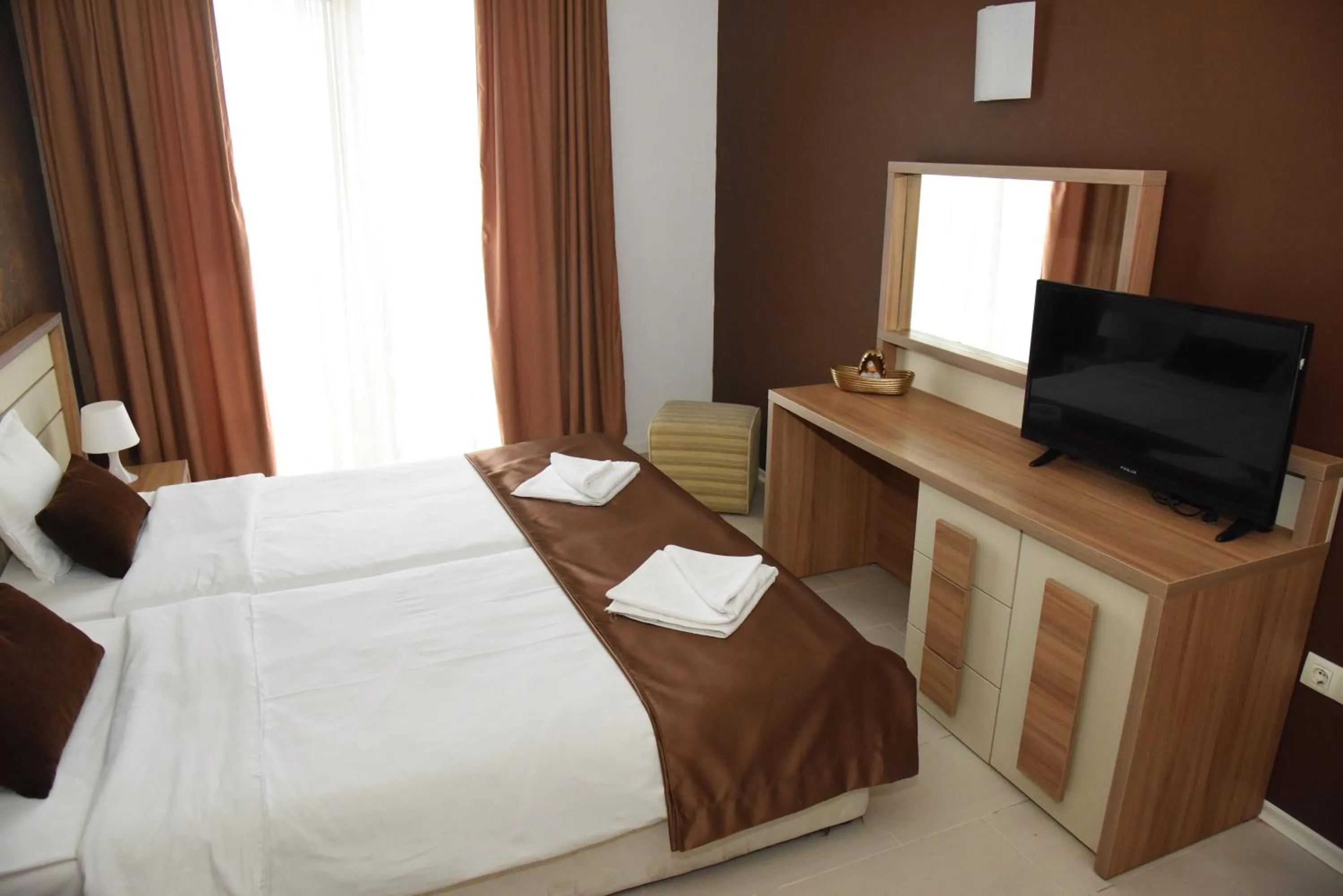 Bedroom, Bed in Hotel Paradise Garden