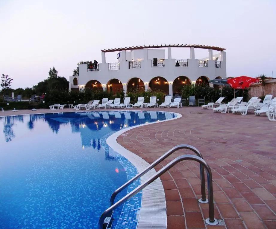 Restaurant/places to eat in Hotel Paradise Garden