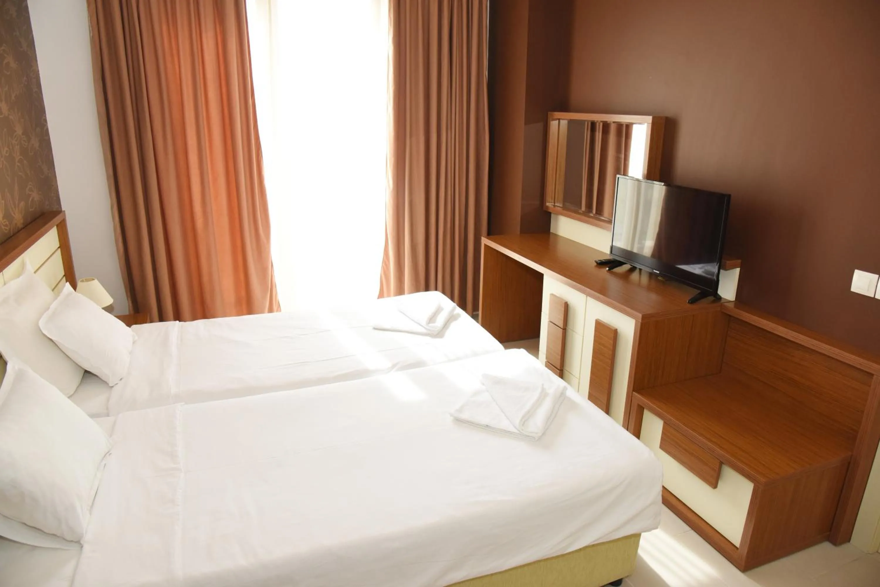 Bedroom, Bed in Hotel Paradise Garden