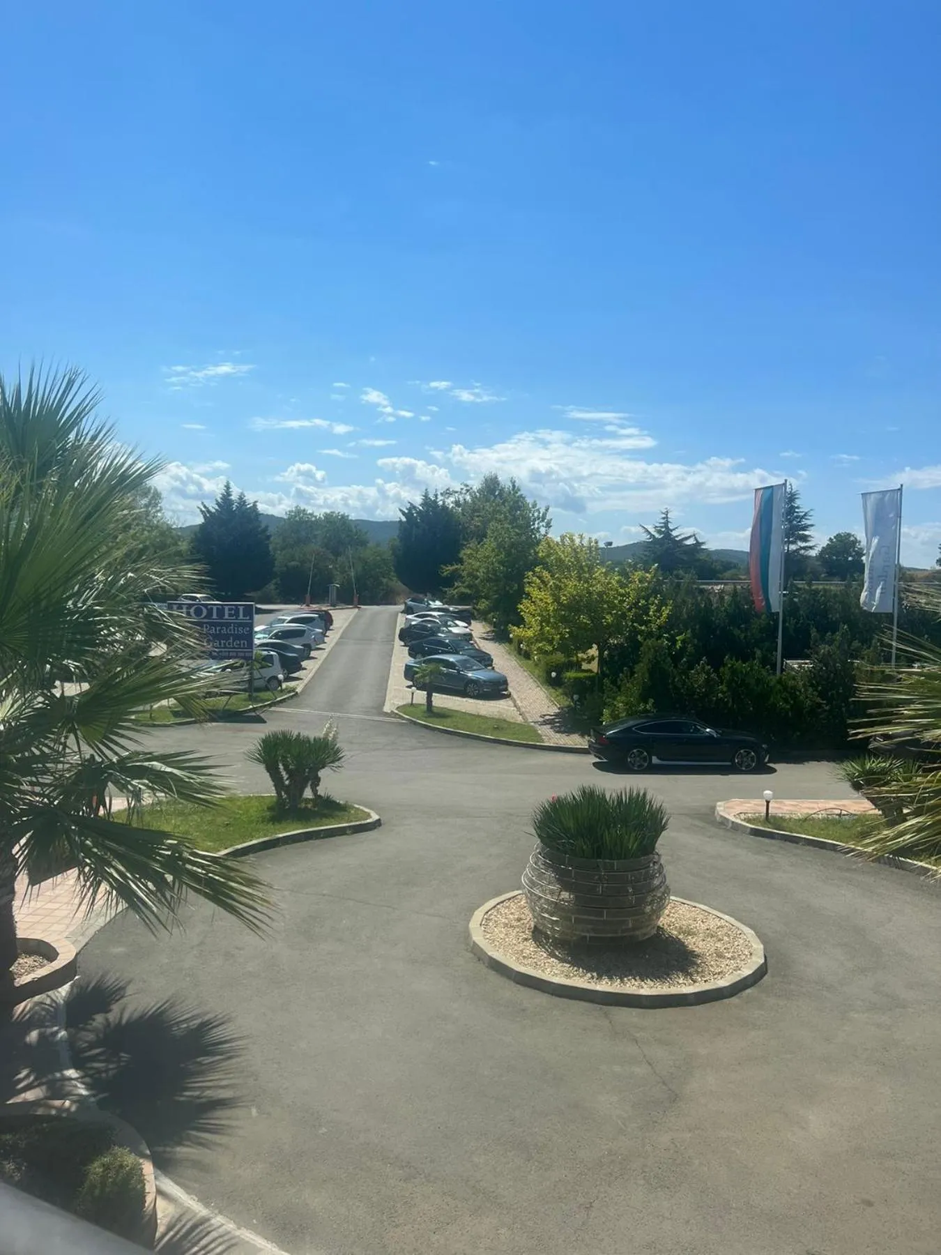 Day in Hotel Paradise Garden