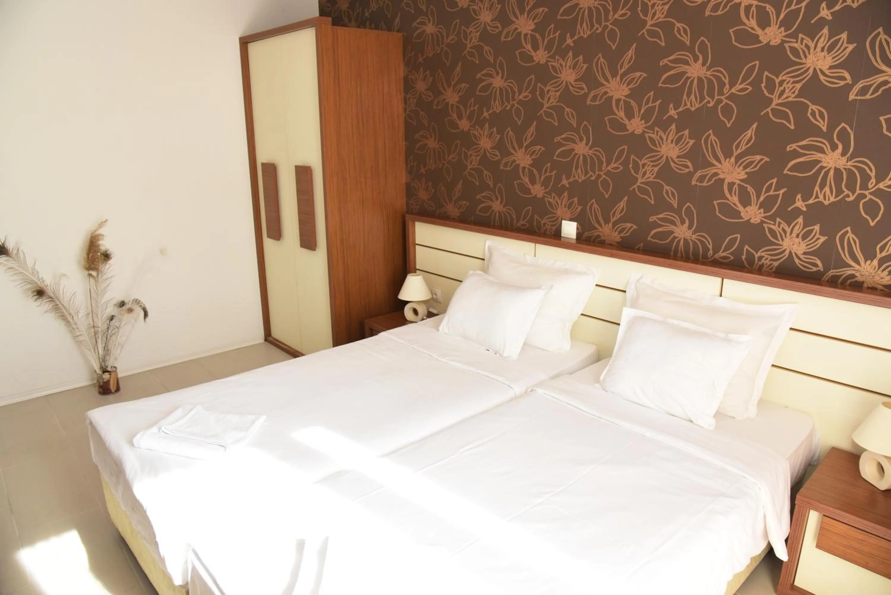 Bedroom, Bed in Hotel Paradise Garden