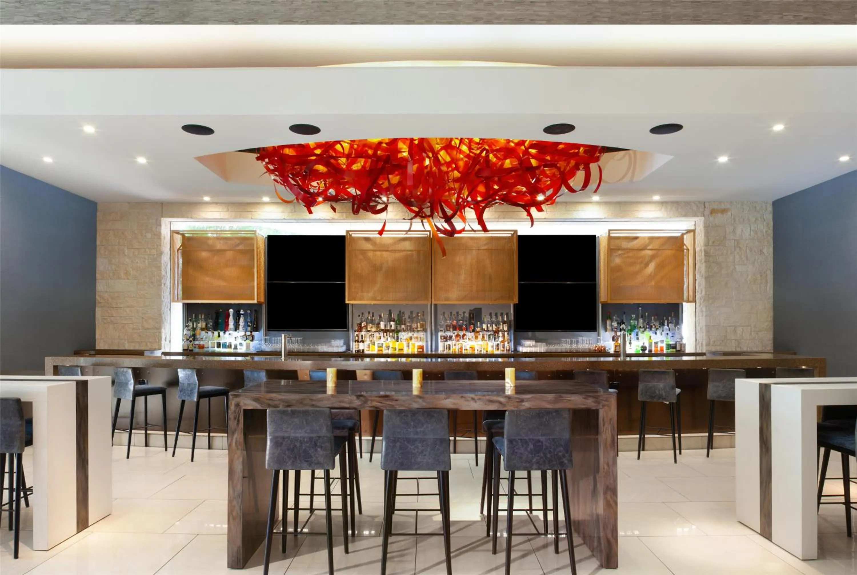 Lounge or bar in Hilton Dallas/Plano Granite Park