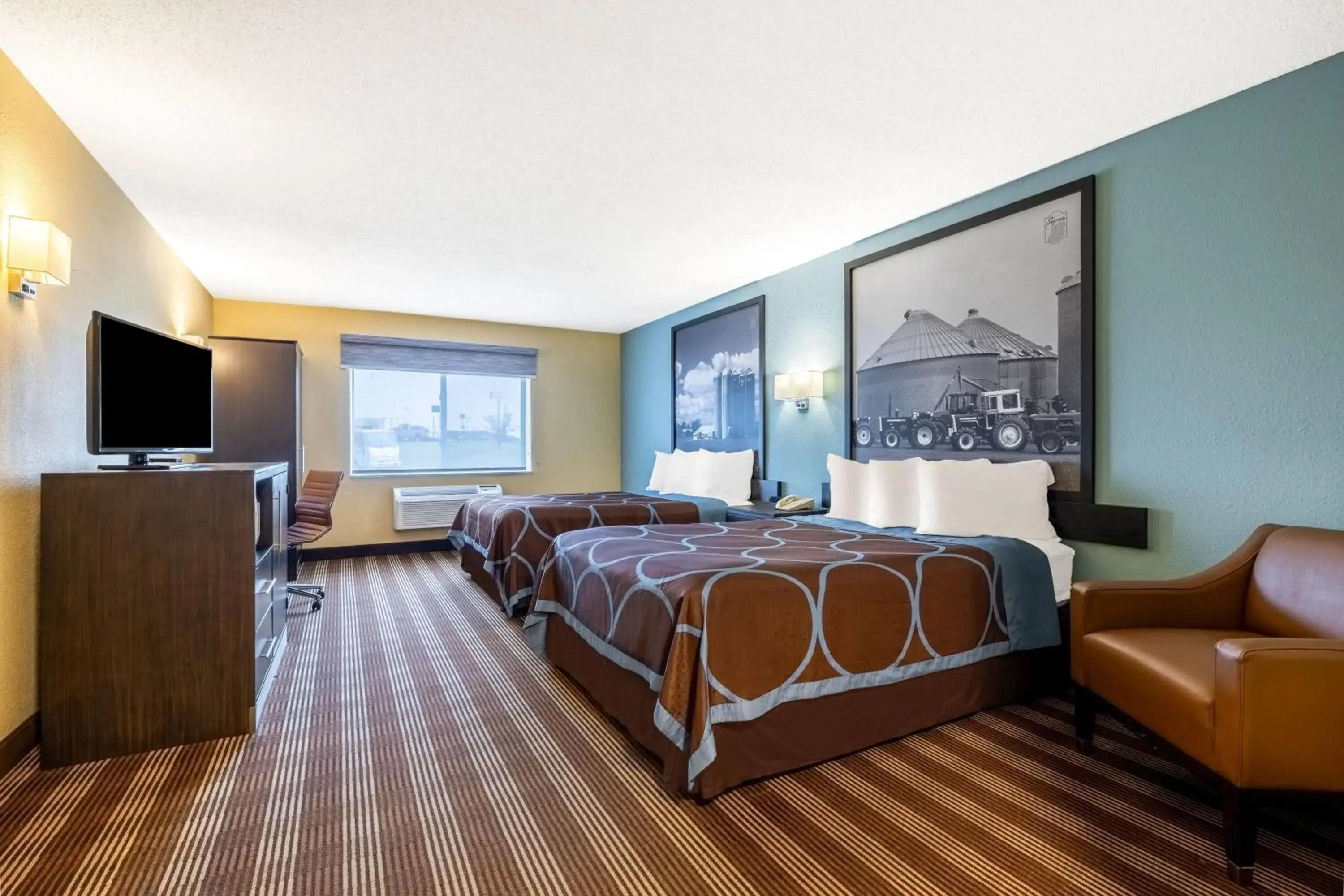 Bed in Super 8 by Wyndham Osseo WI Bed in Super 8 by Wyndham Osseo WI