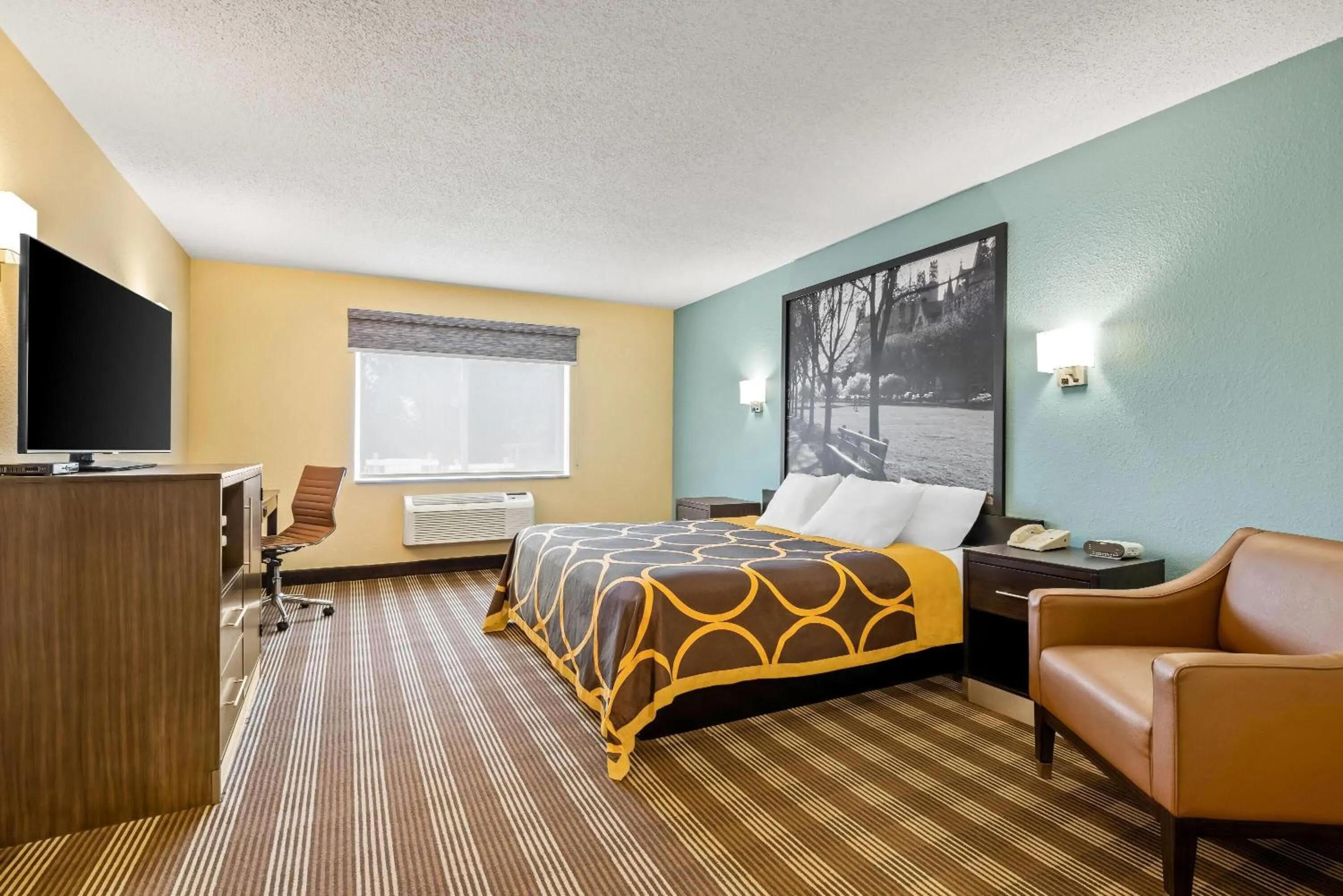 Bed in Super 8 by Wyndham Osseo WI