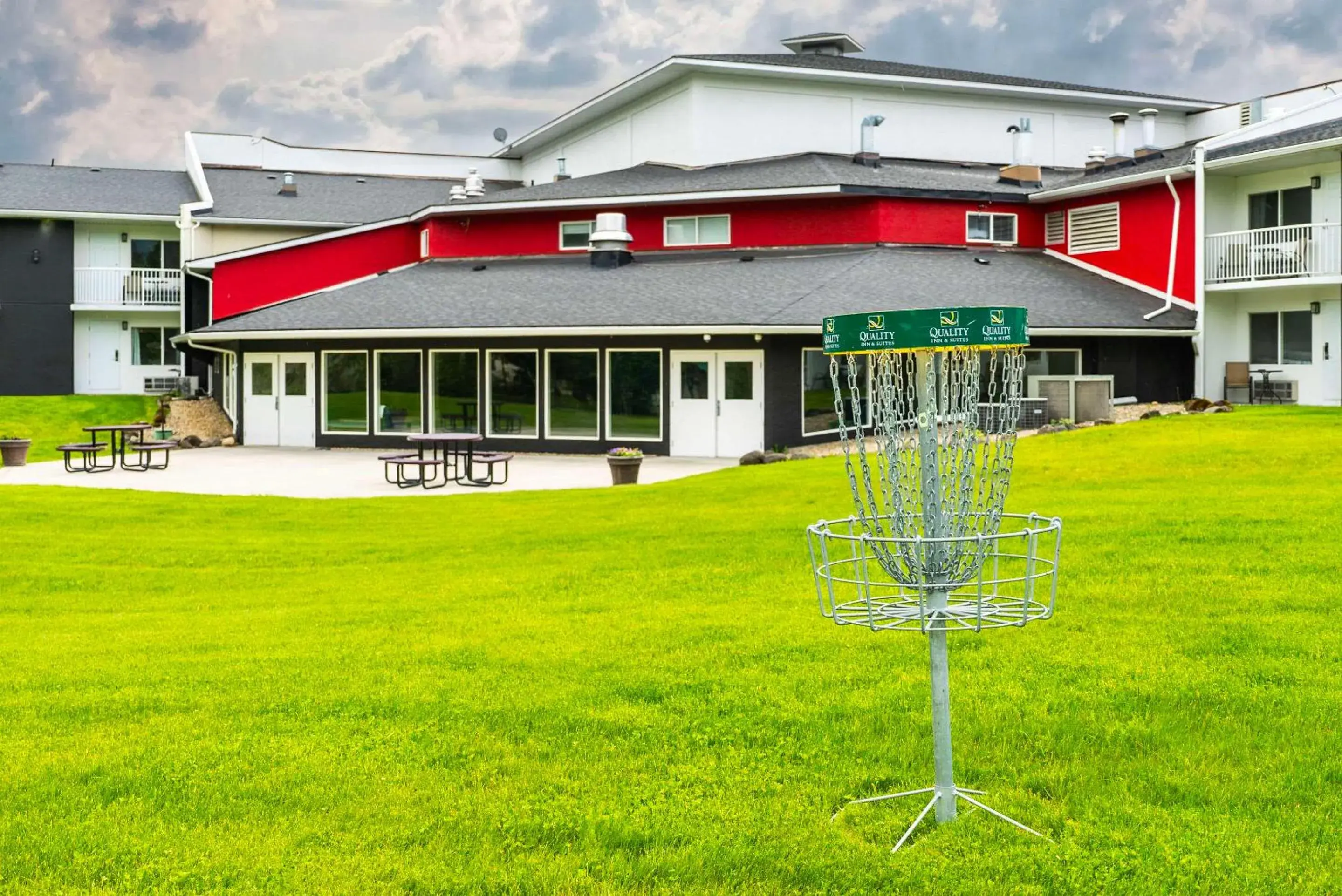 Property building in Quality Inn & Suites Property building in Quality Inn & Suites