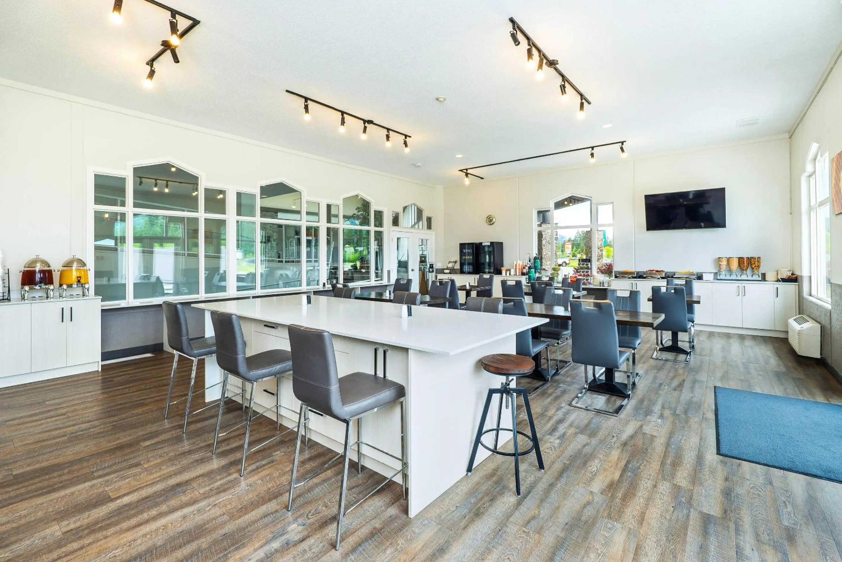 Breakfast in Quality Inn & Suites