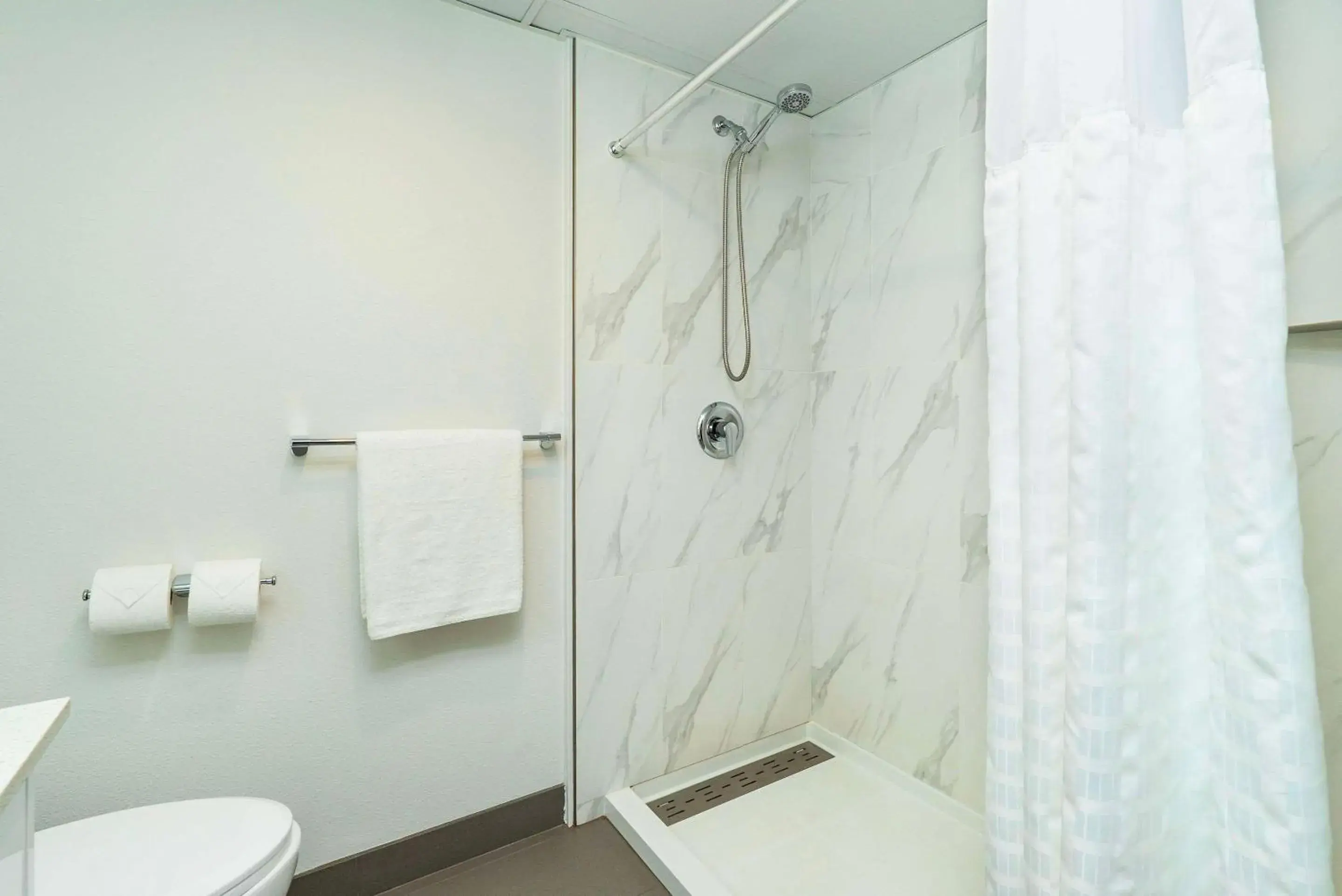 Bedroom in Quality Inn & Suites Bedroom in Quality Inn & Suites