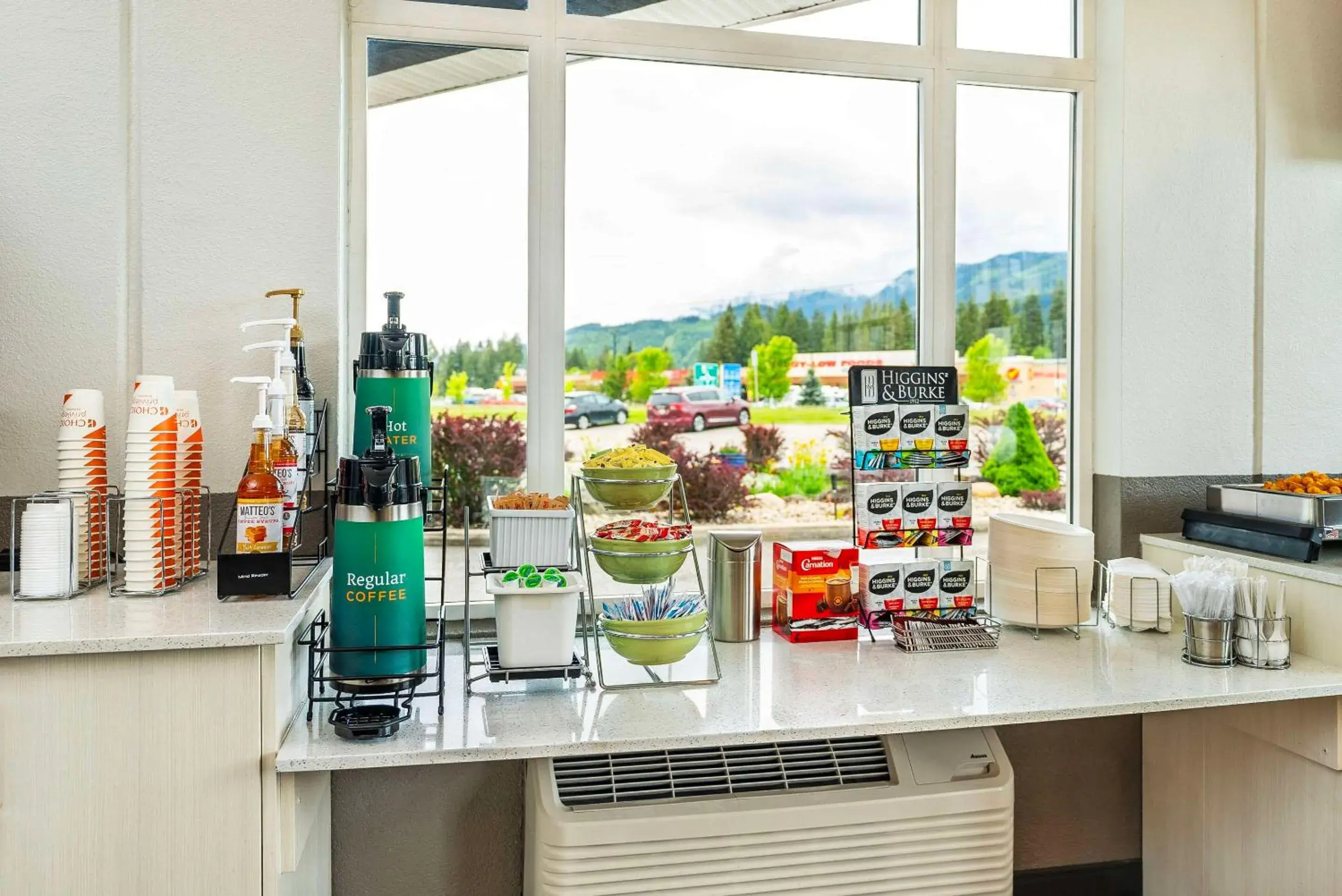 Breakfast in Quality Inn & Suites Breakfast in Quality Inn & Suites