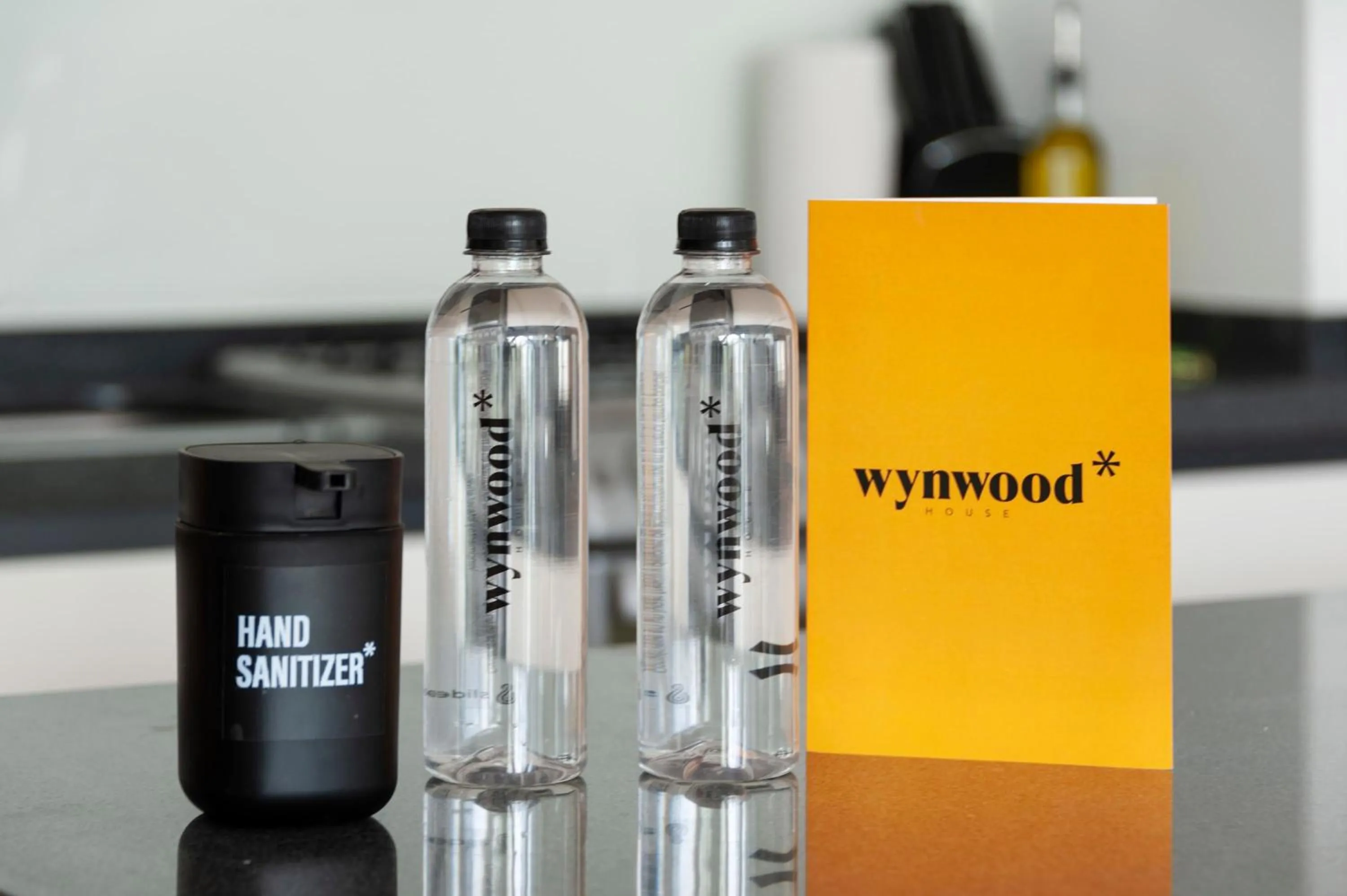 Text overlay in Londres 256 by Wynwood House