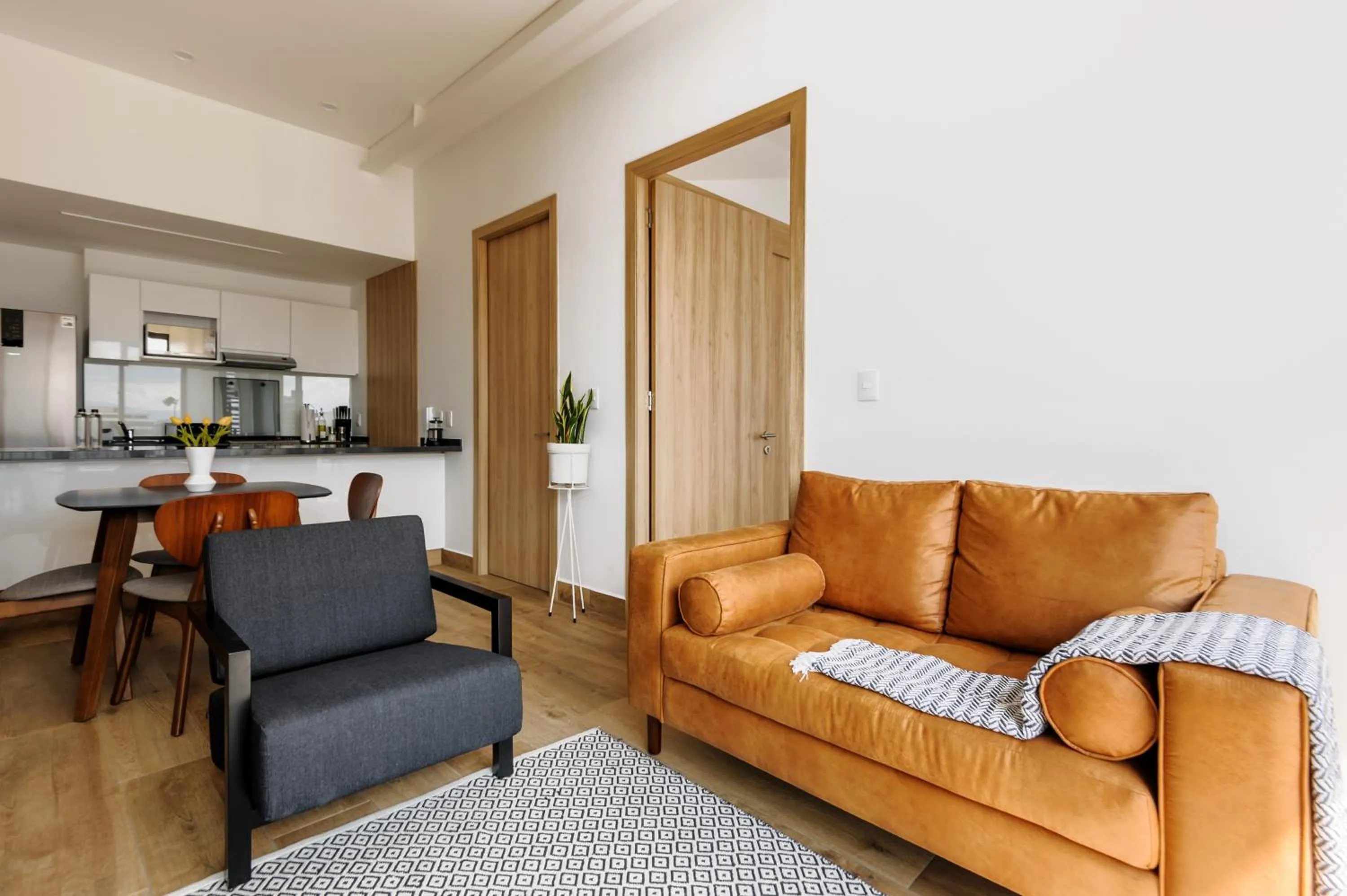 Living room in Londres 256 by Wynwood House