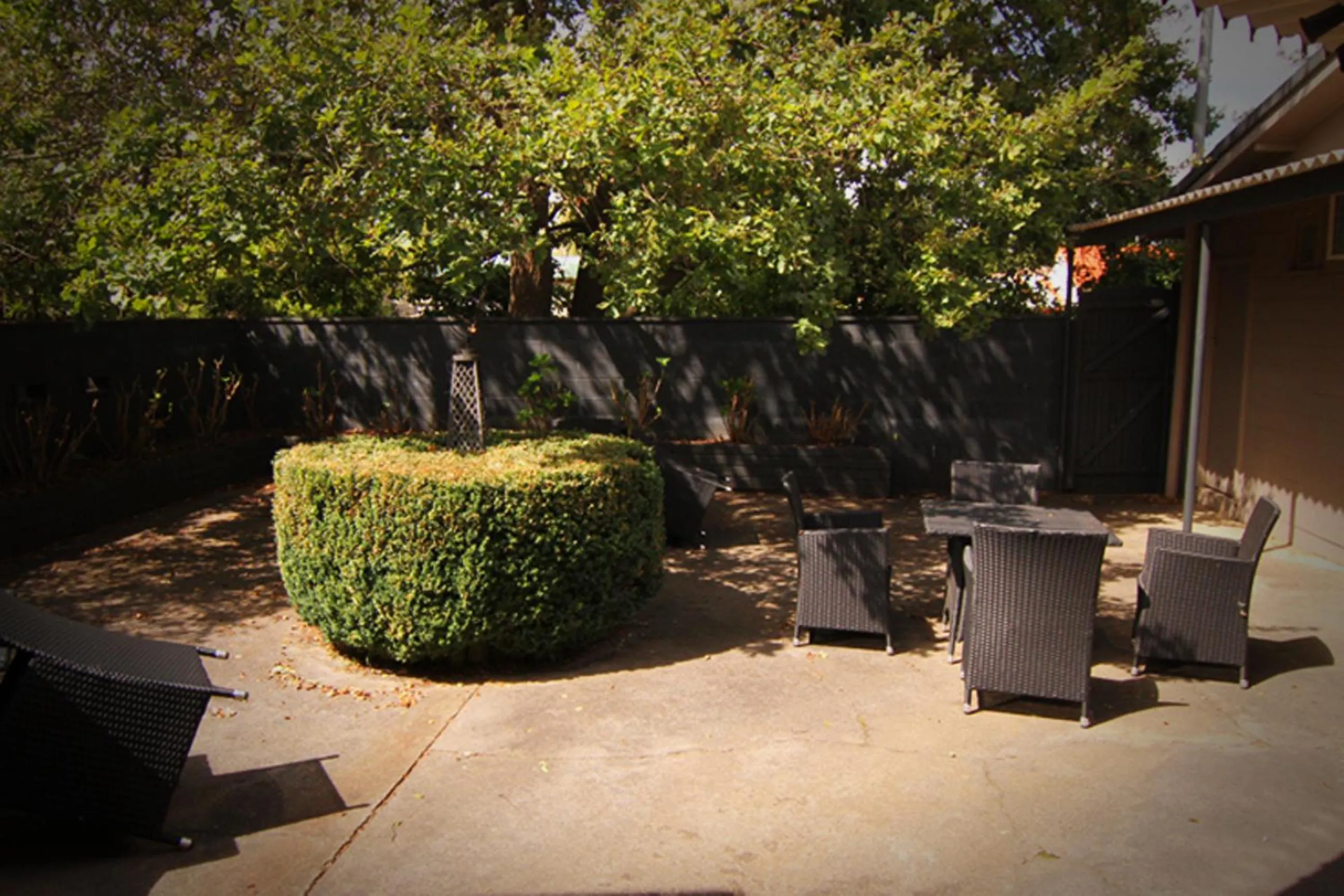 Restaurant/places to eat in Motel Melrose