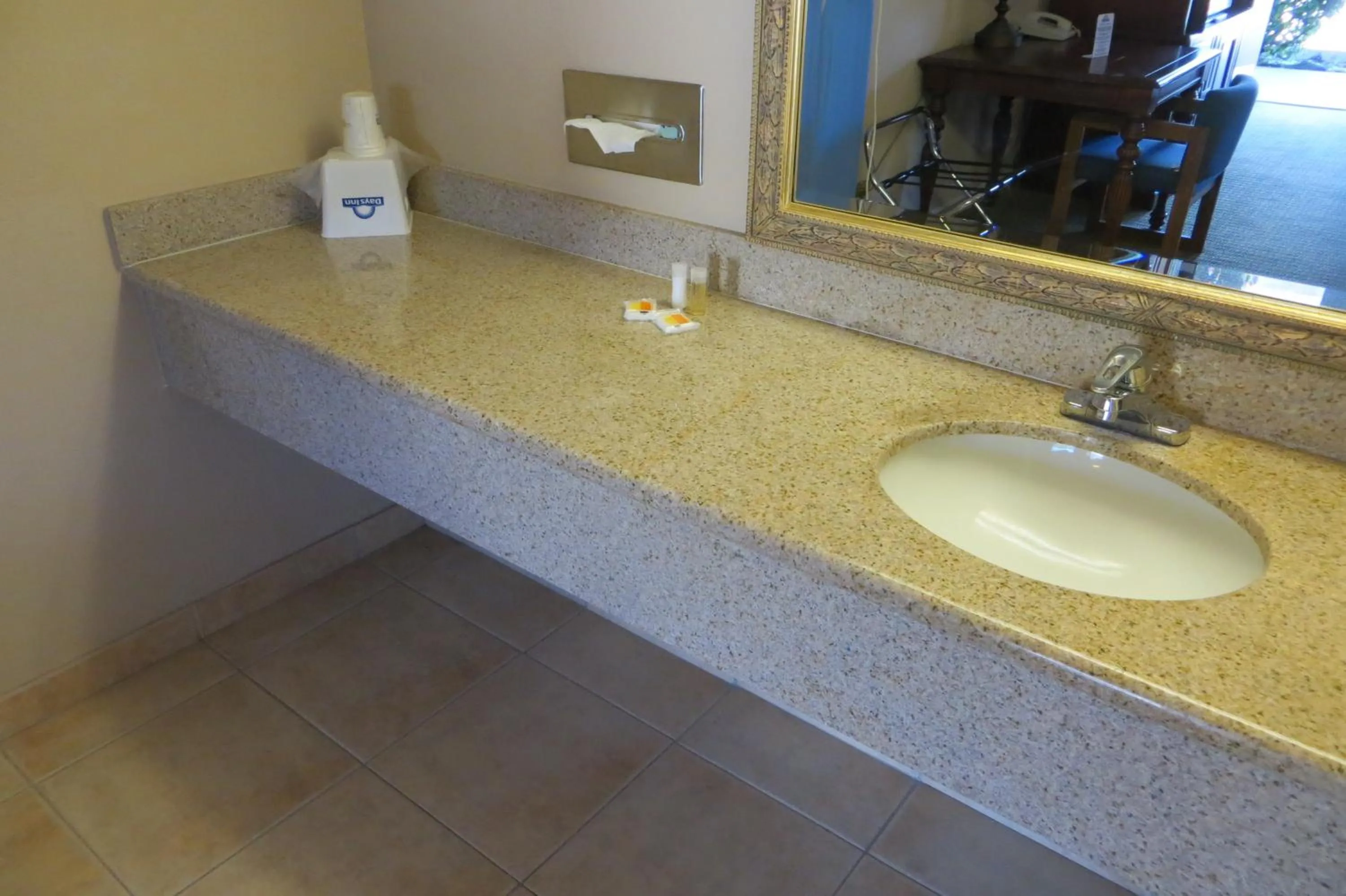 Bathroom in American Inn Stockton