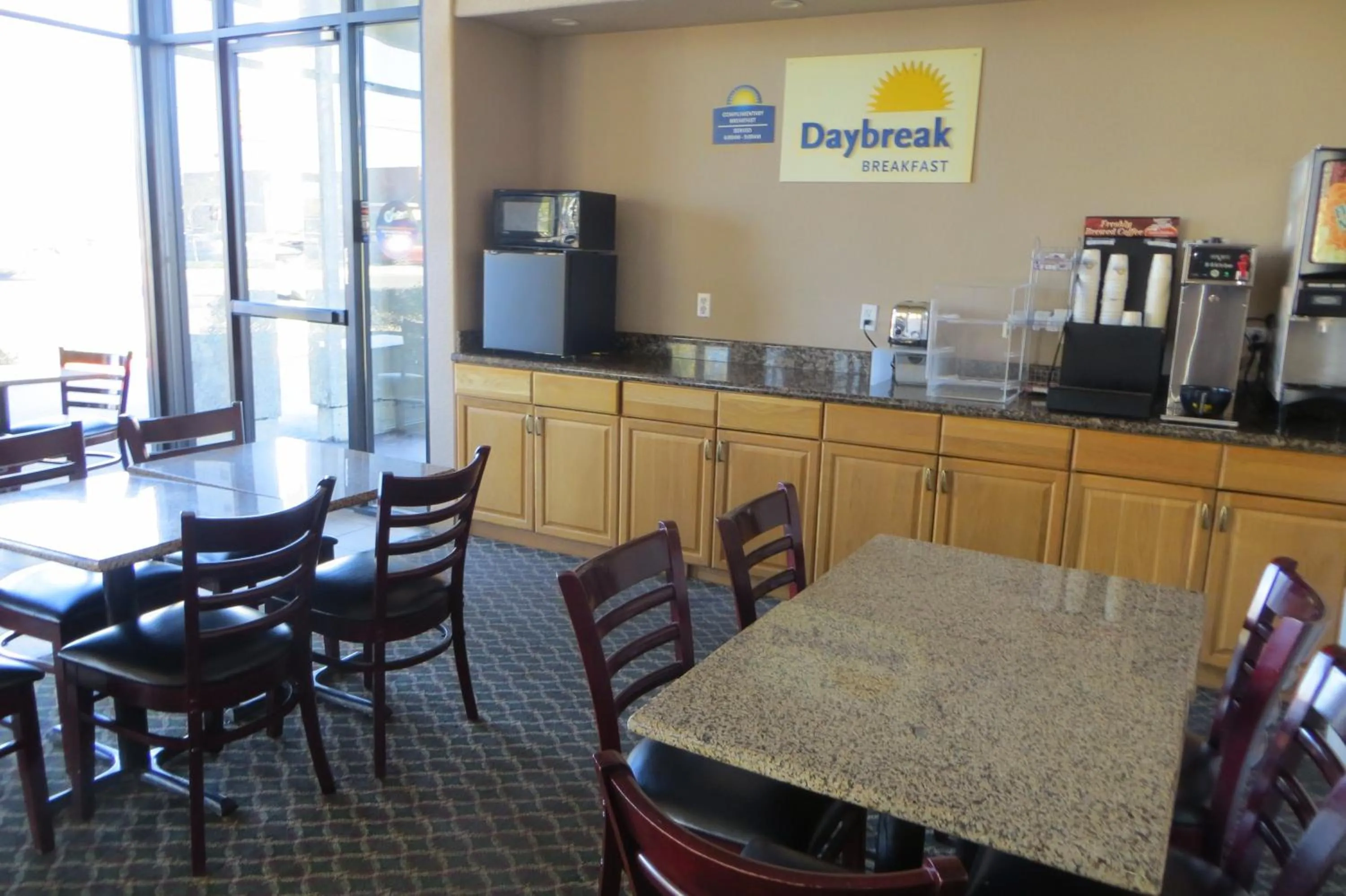 Restaurant/places to eat in American Inn Stockton