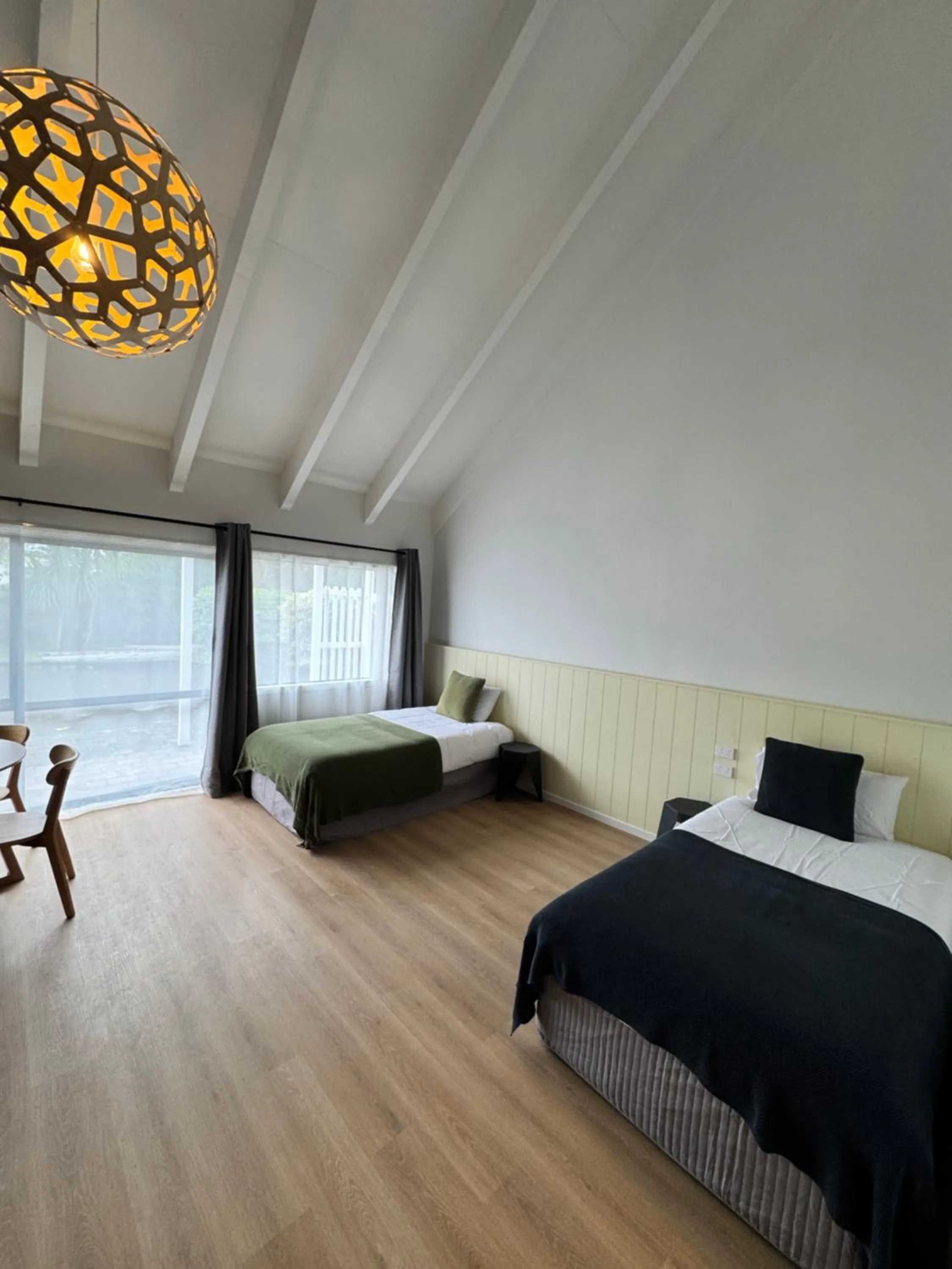 Bed in Mt Wellington Motel