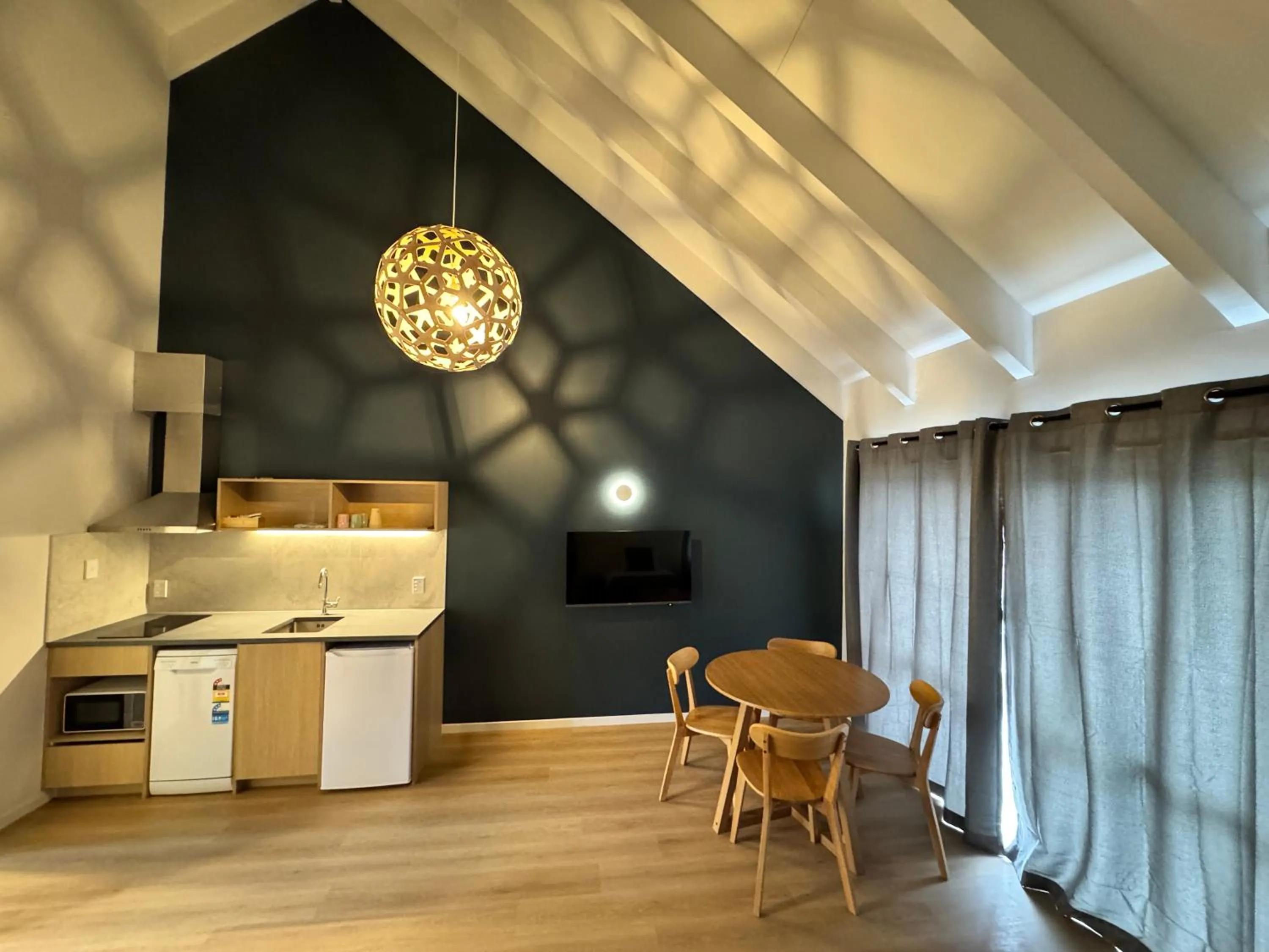 Dining area in Mt Wellington Motel