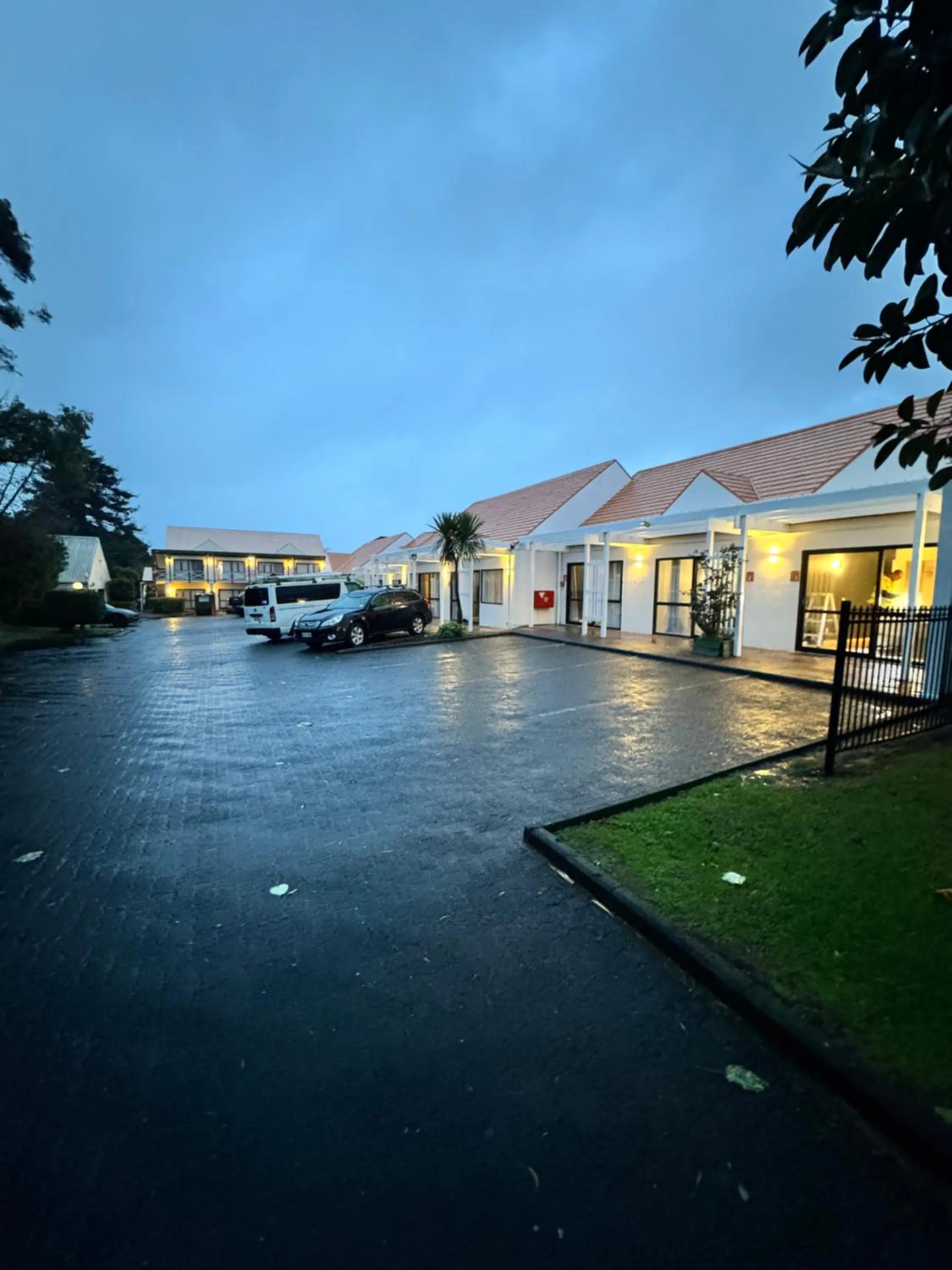 Property building in Mt Wellington Motel