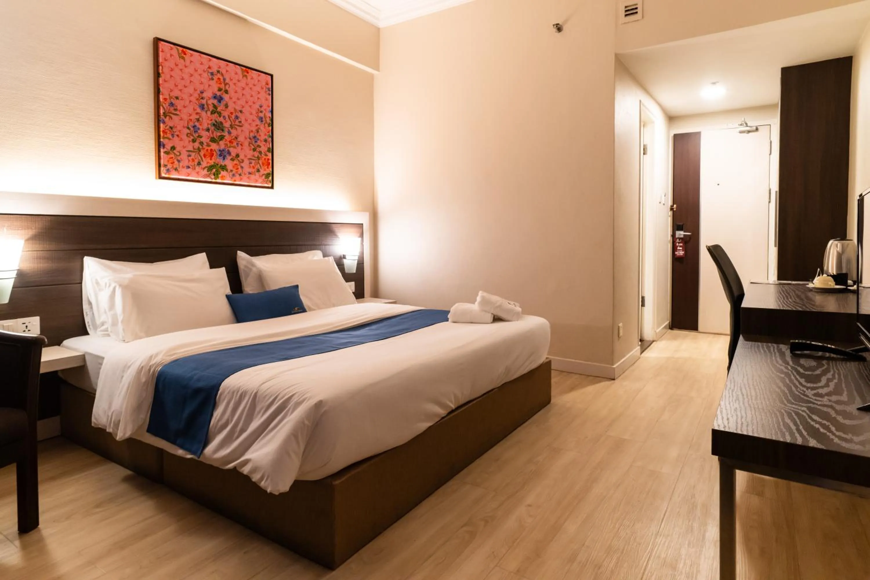 Bed in Somerset Hotel