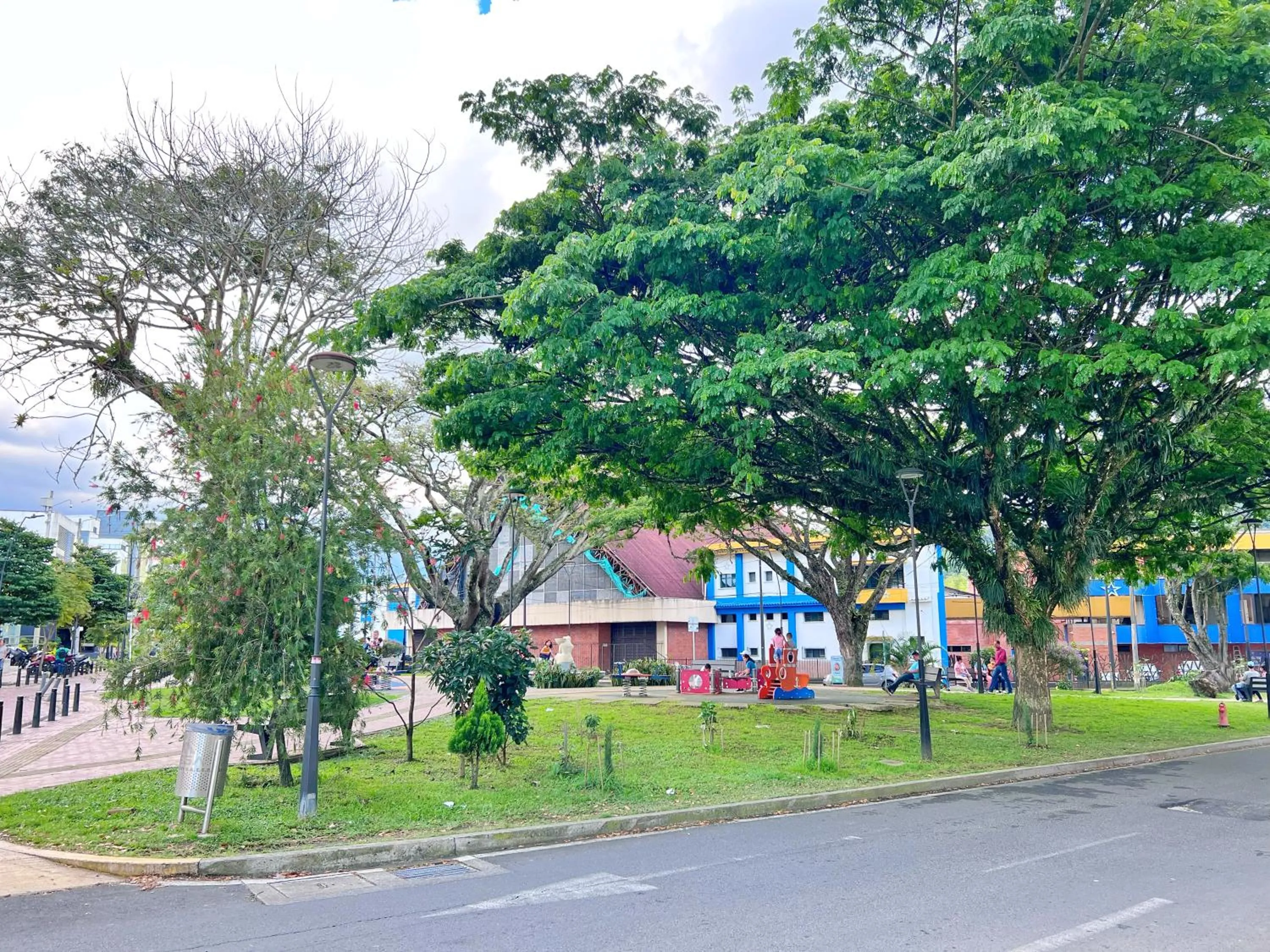 Apartamentos Zona Circunvalar Por Parceros Group