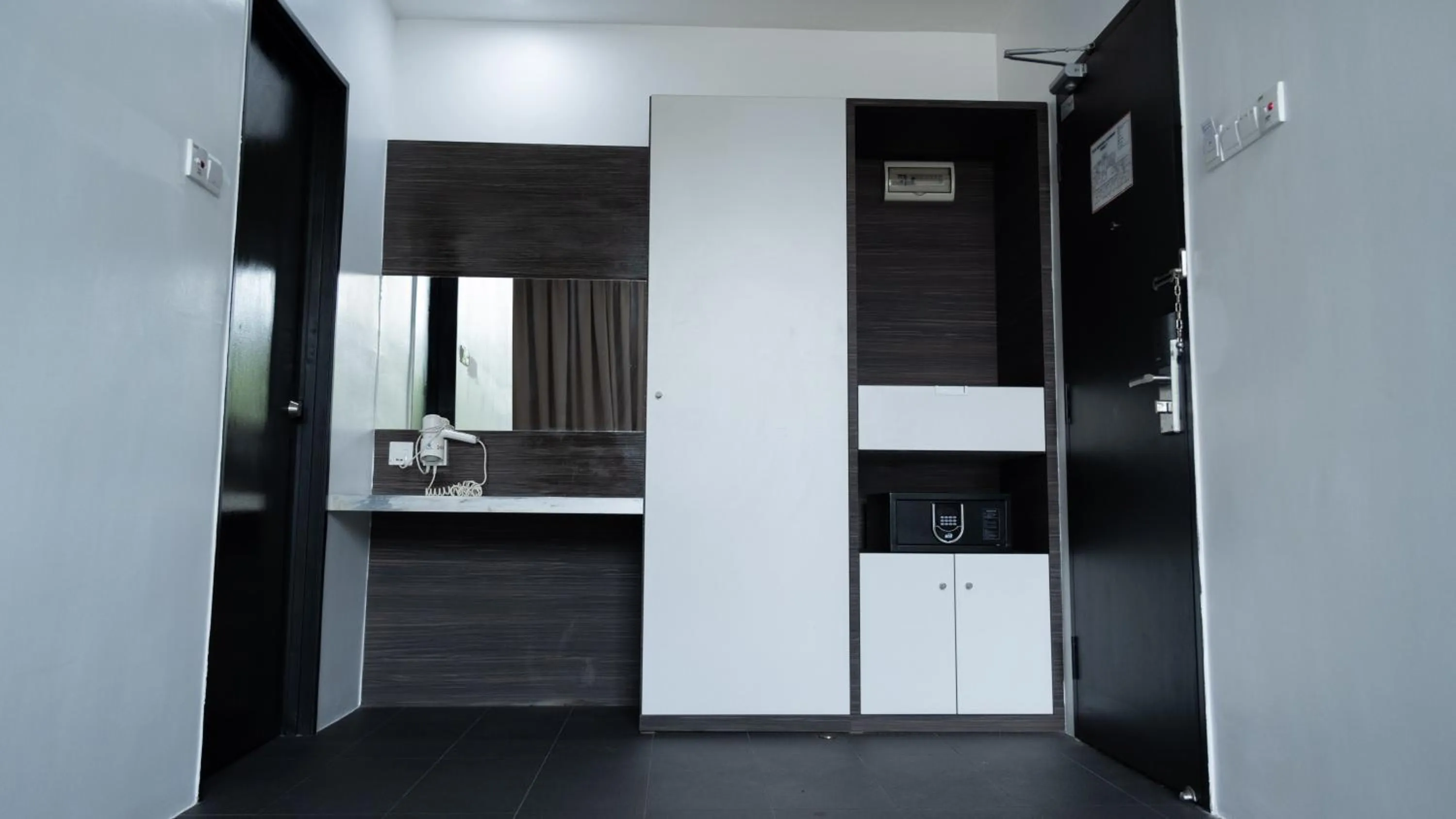 wardrobe in Beverly Hotel