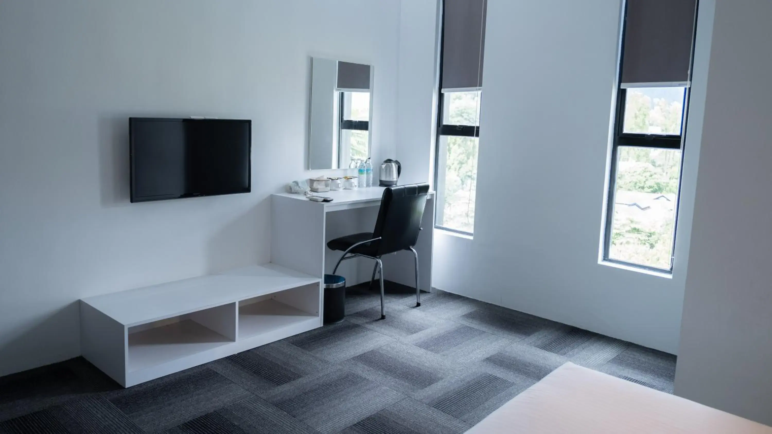 Bedroom in Beverly Hotel Bedroom in Beverly Hotel