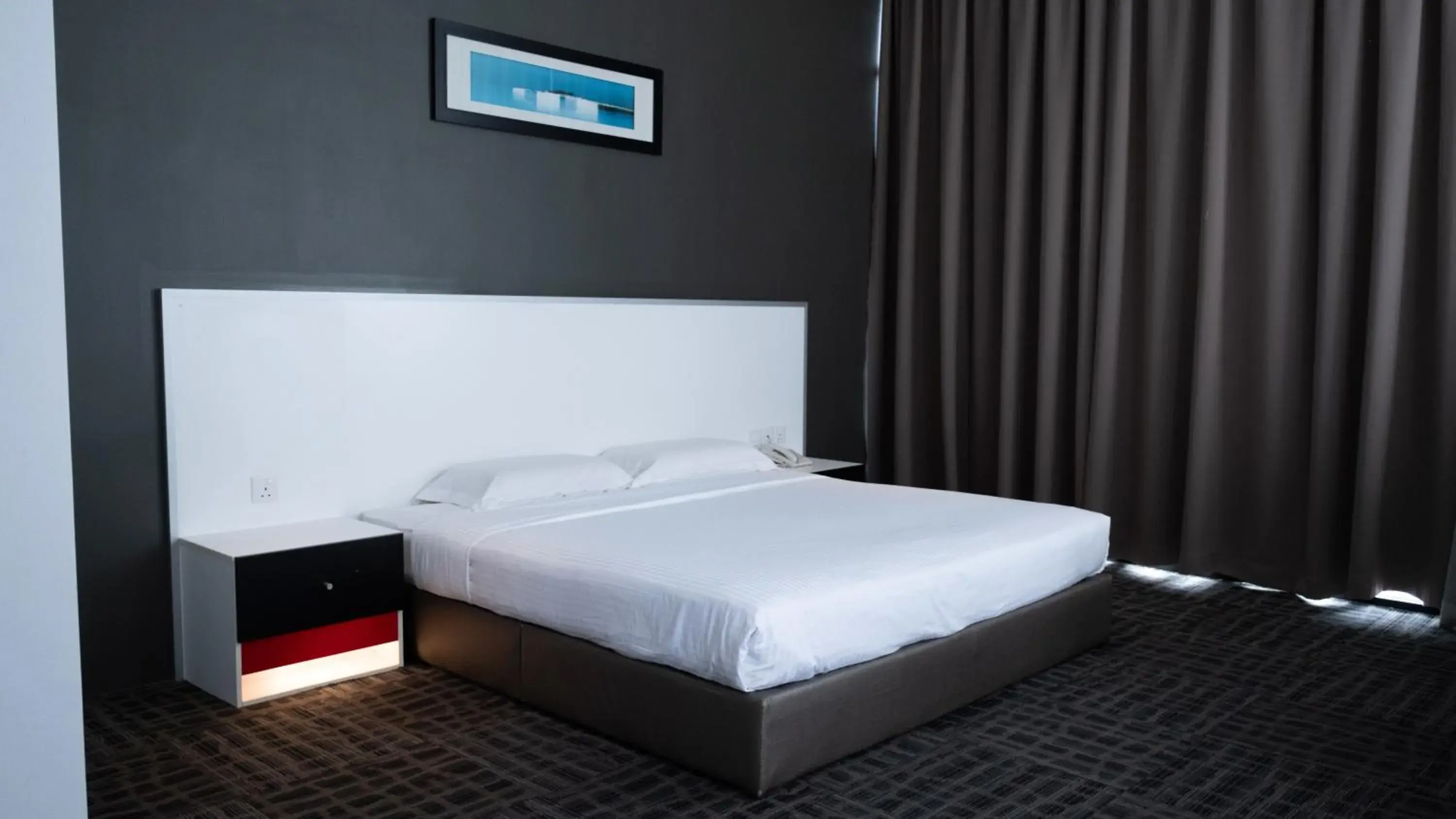 Photo of the whole room, Bed in Beverly Hotel Photo of the whole room, Bed in Beverly Hotel