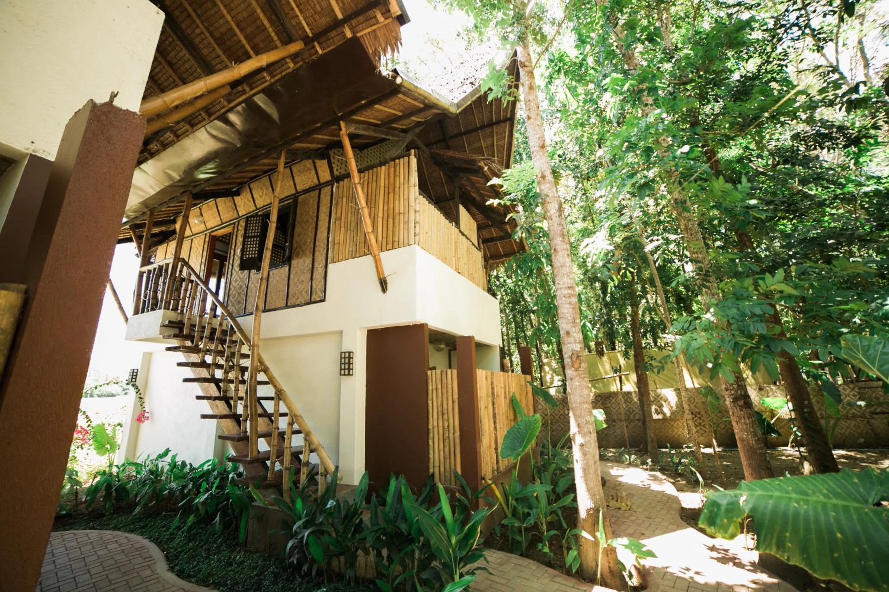 Property building in Fox & The Firefly Cottages