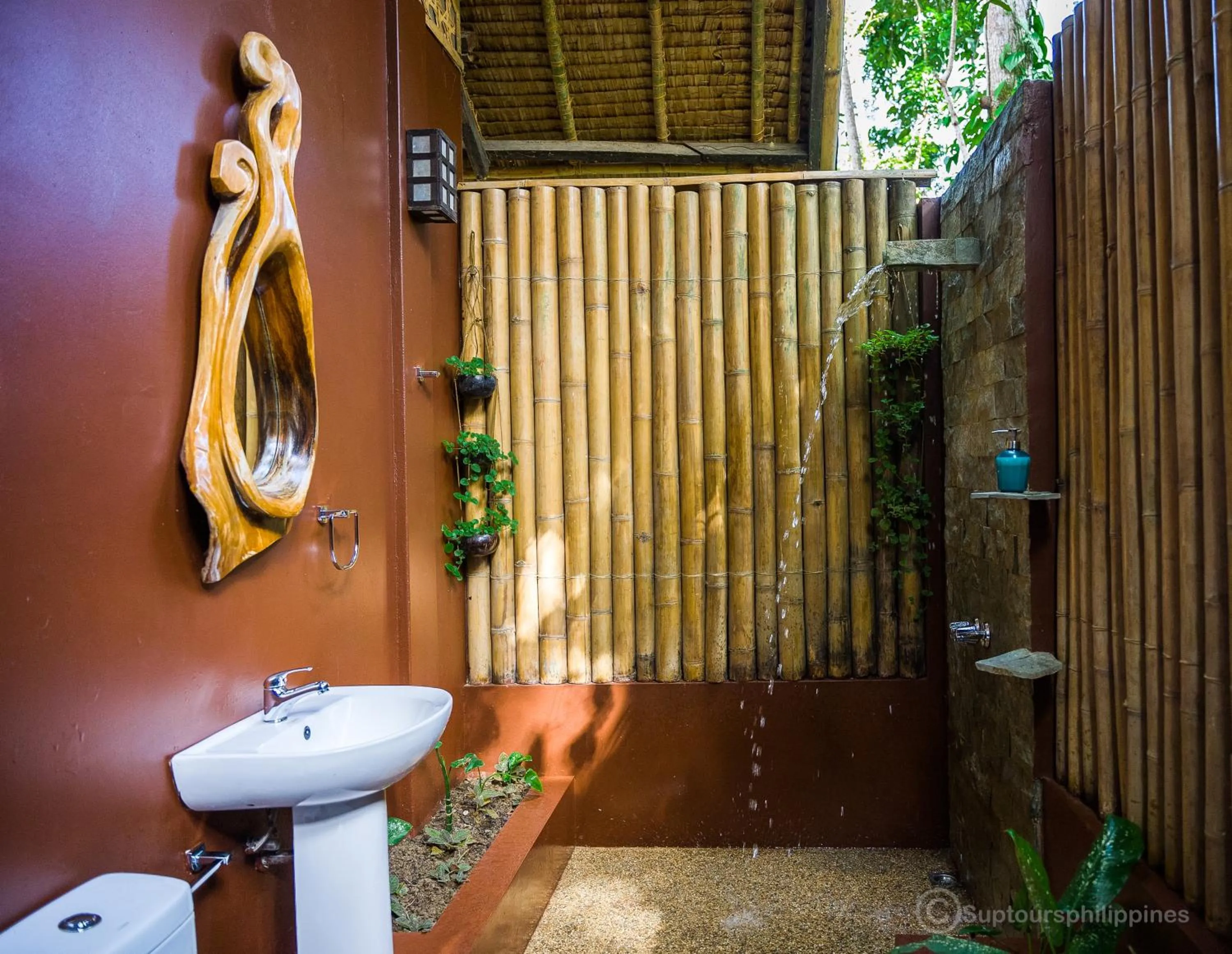 Bathroom in Fox & The Firefly Cottages