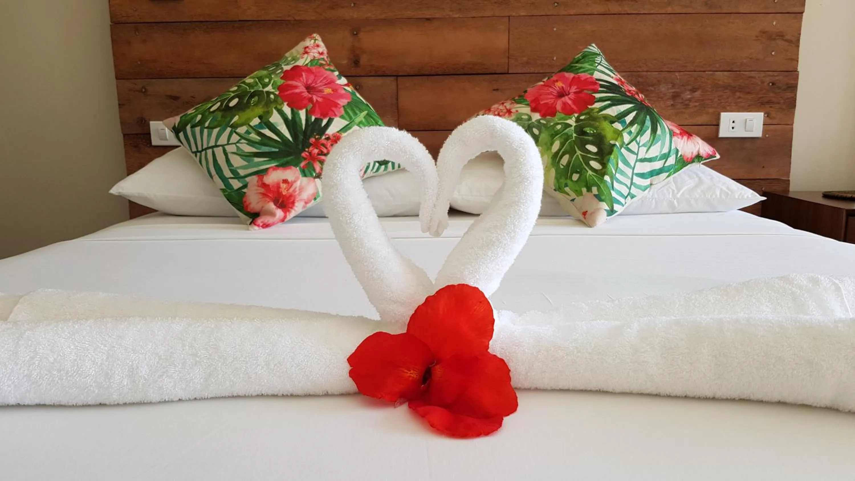 Bed in Fox & The Firefly Cottages