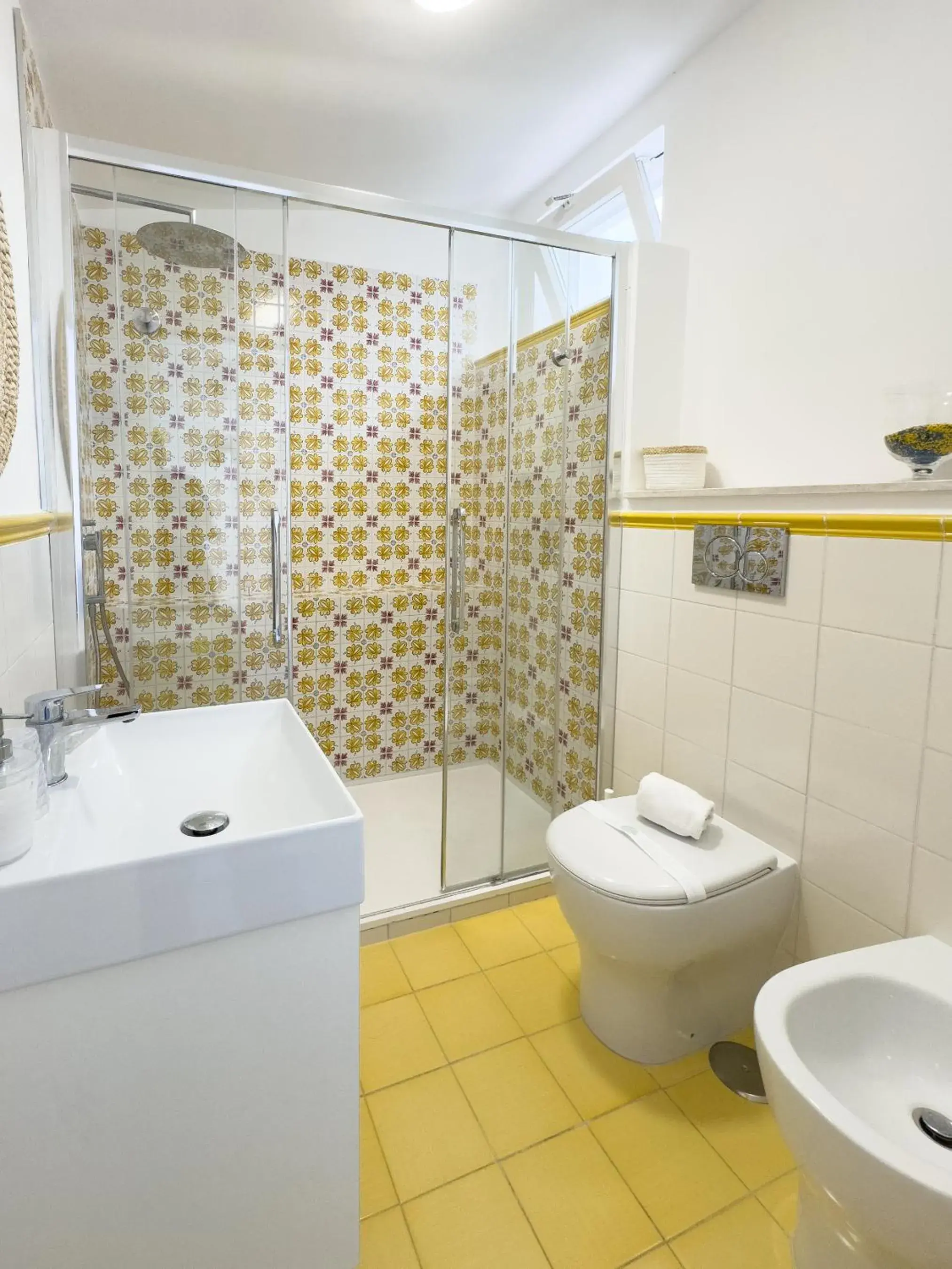 One-Bedroom Apartment in Beauty Home Sorrento One-Bedroom Apartment in Beauty Home Sorrento