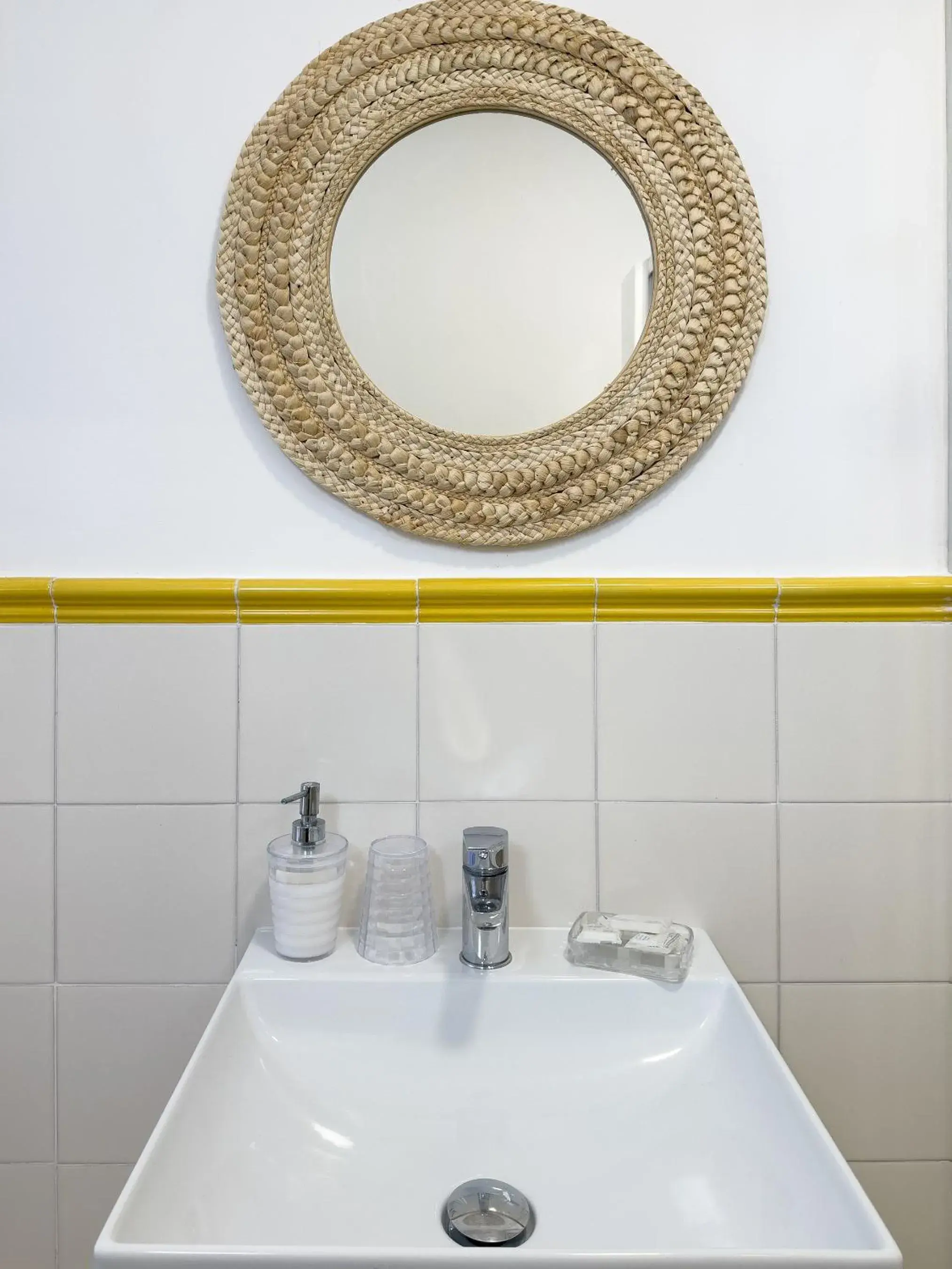 One-Bedroom Apartment in Beauty Home Sorrento One-Bedroom Apartment in Beauty Home Sorrento