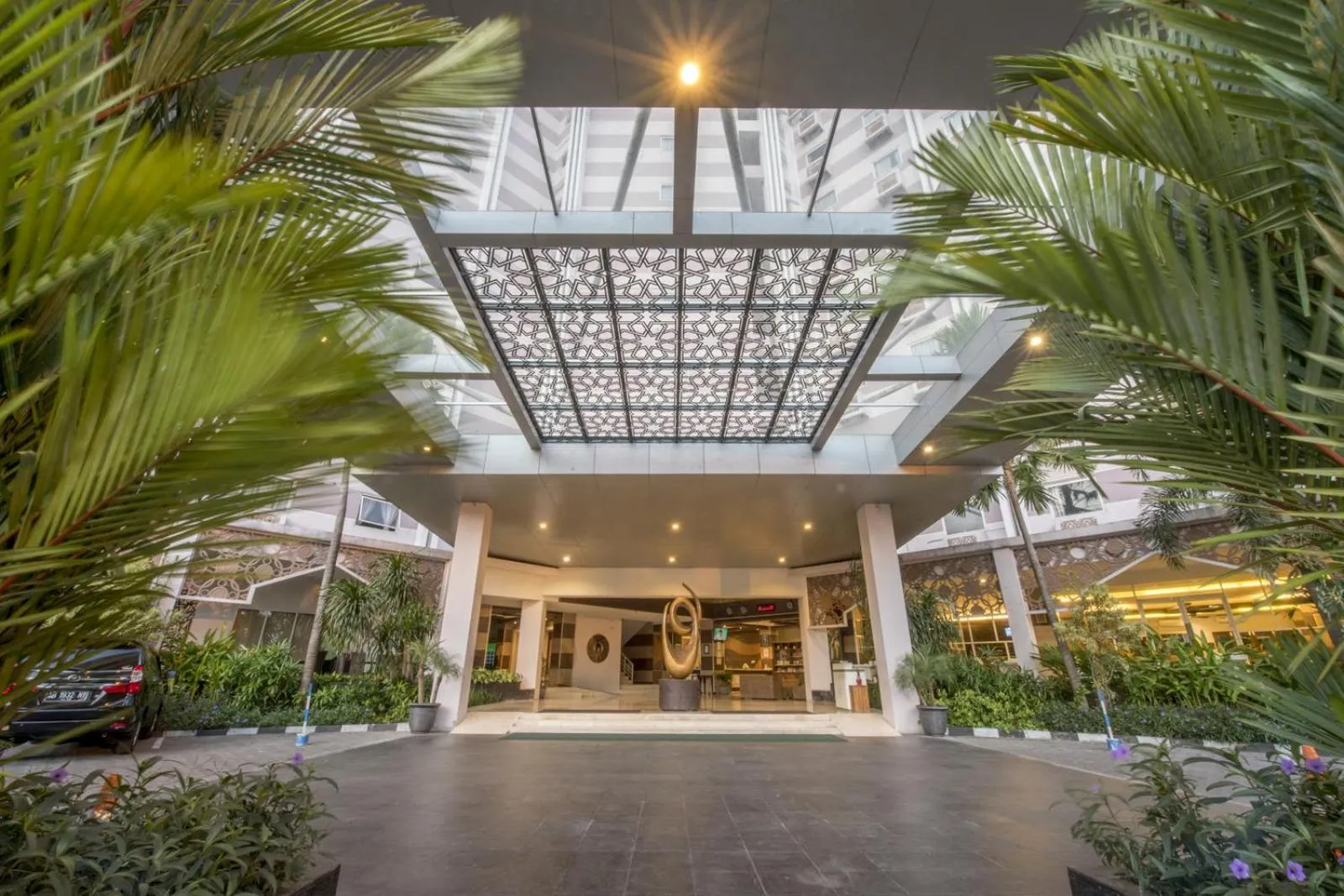 Lobby or reception in Lorin Syariah Solo Hotel