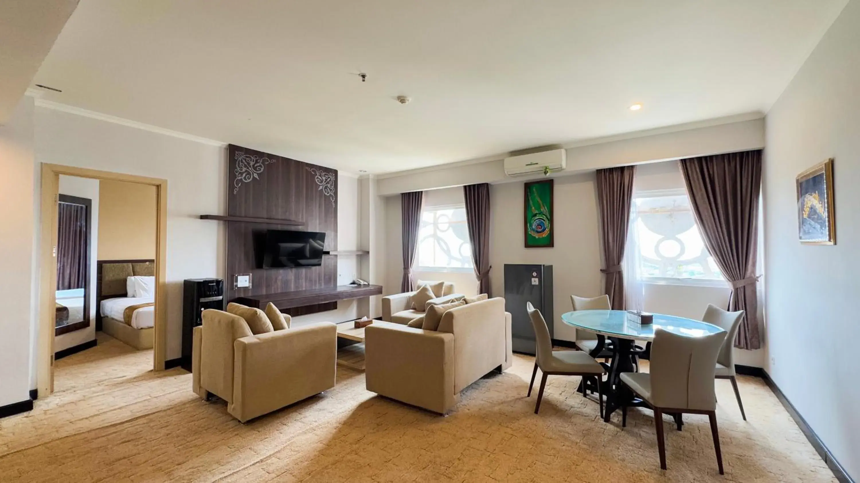 Family Suite in Lorin Syariah Solo Hotel Family Suite in Lorin Syariah Solo Hotel